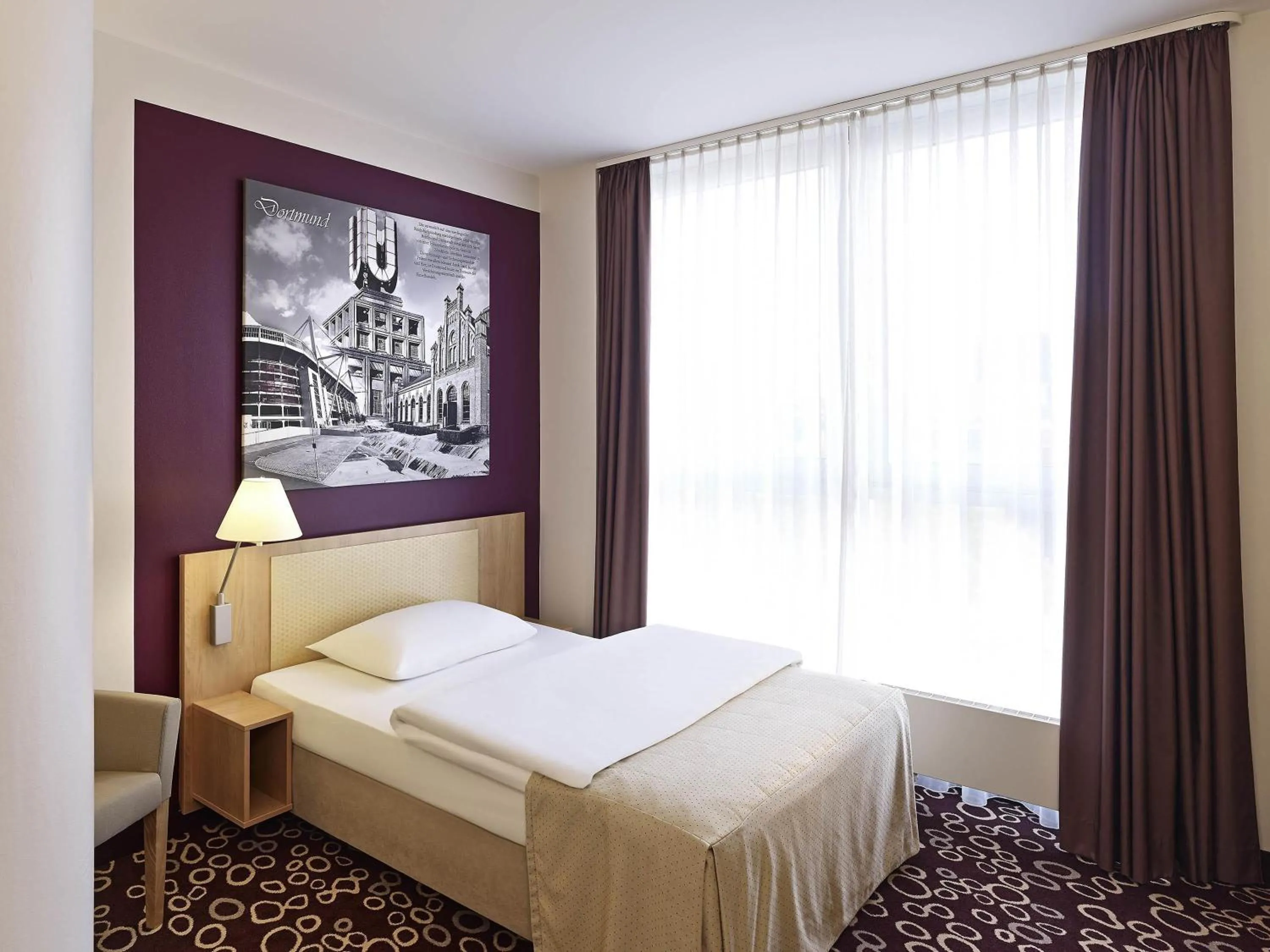 Bedroom, Bed in Mercure Hotel Dortmund City