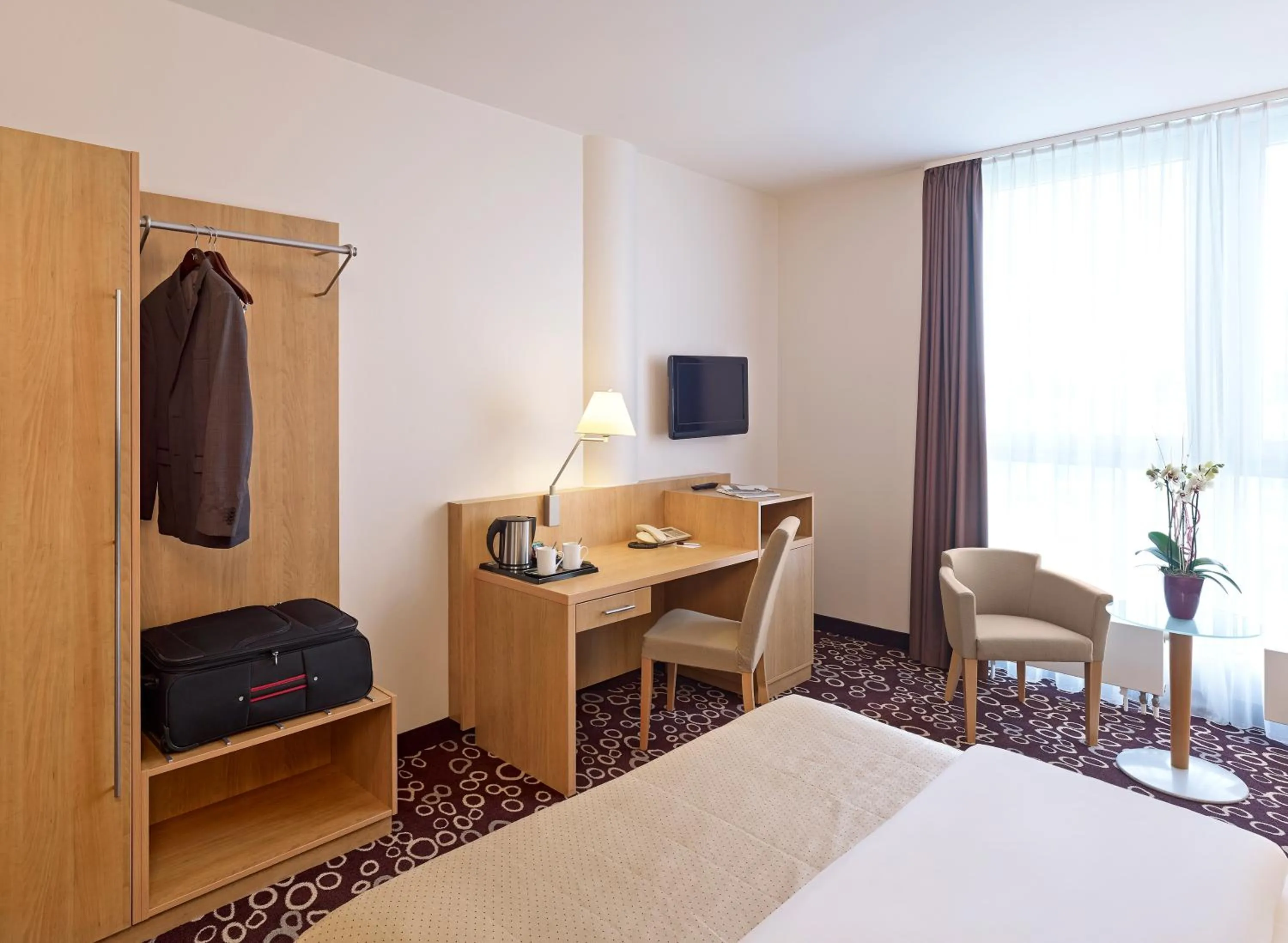 Bedroom, Bed in Mercure Hotel Dortmund City