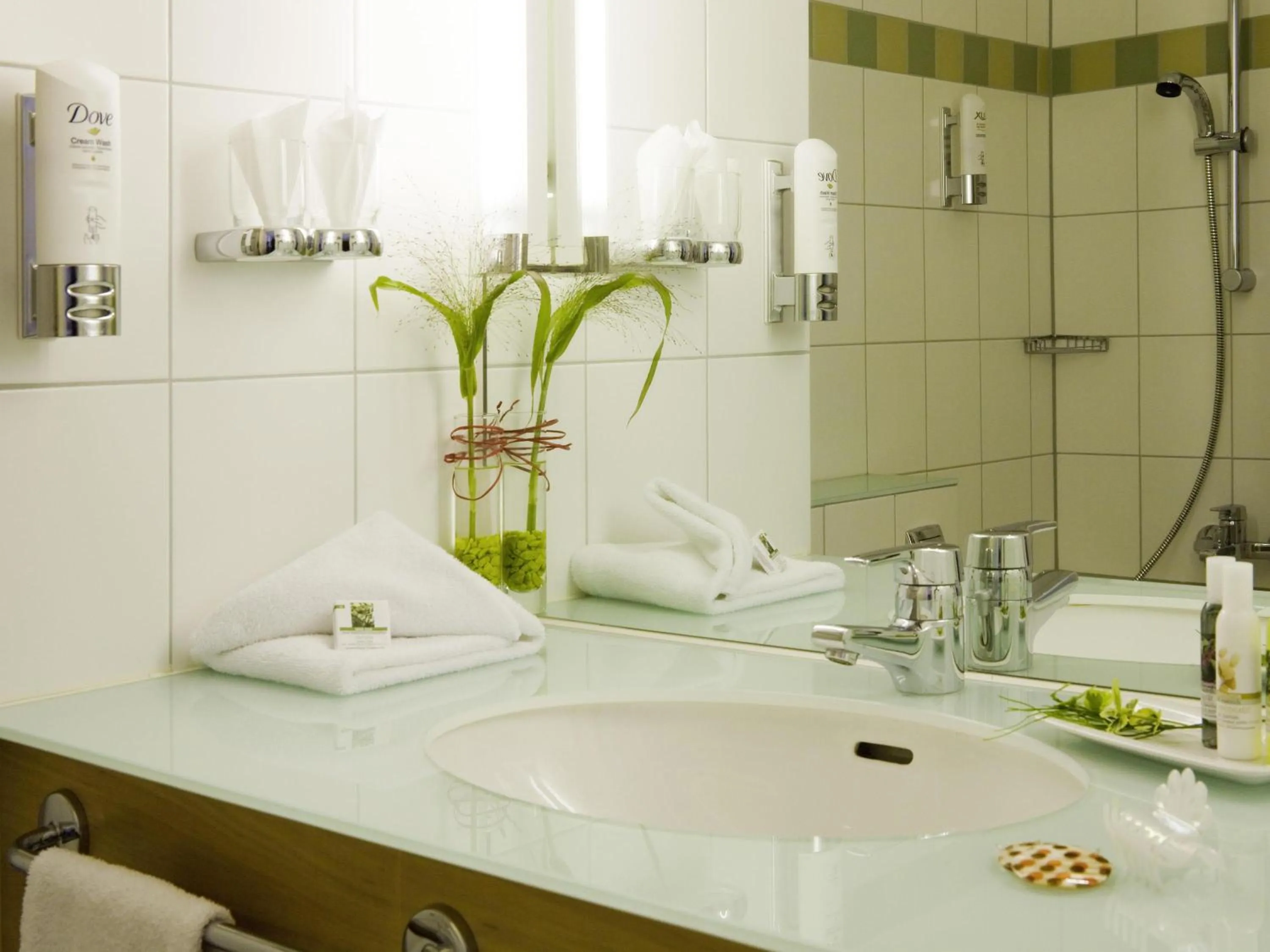 Bedroom in Mercure Hotel Dortmund City