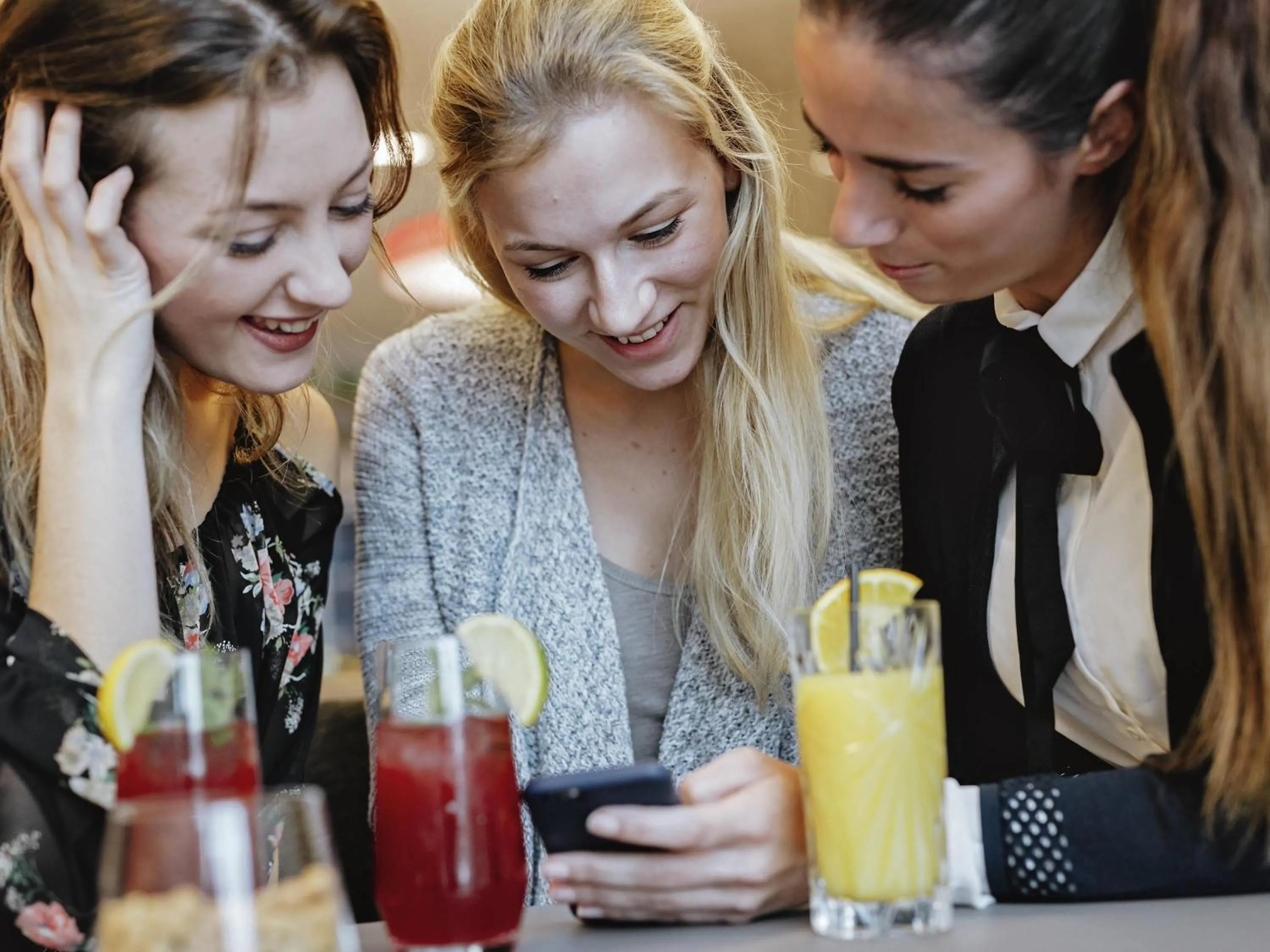 Lounge or bar in Mercure Hotel Dortmund City