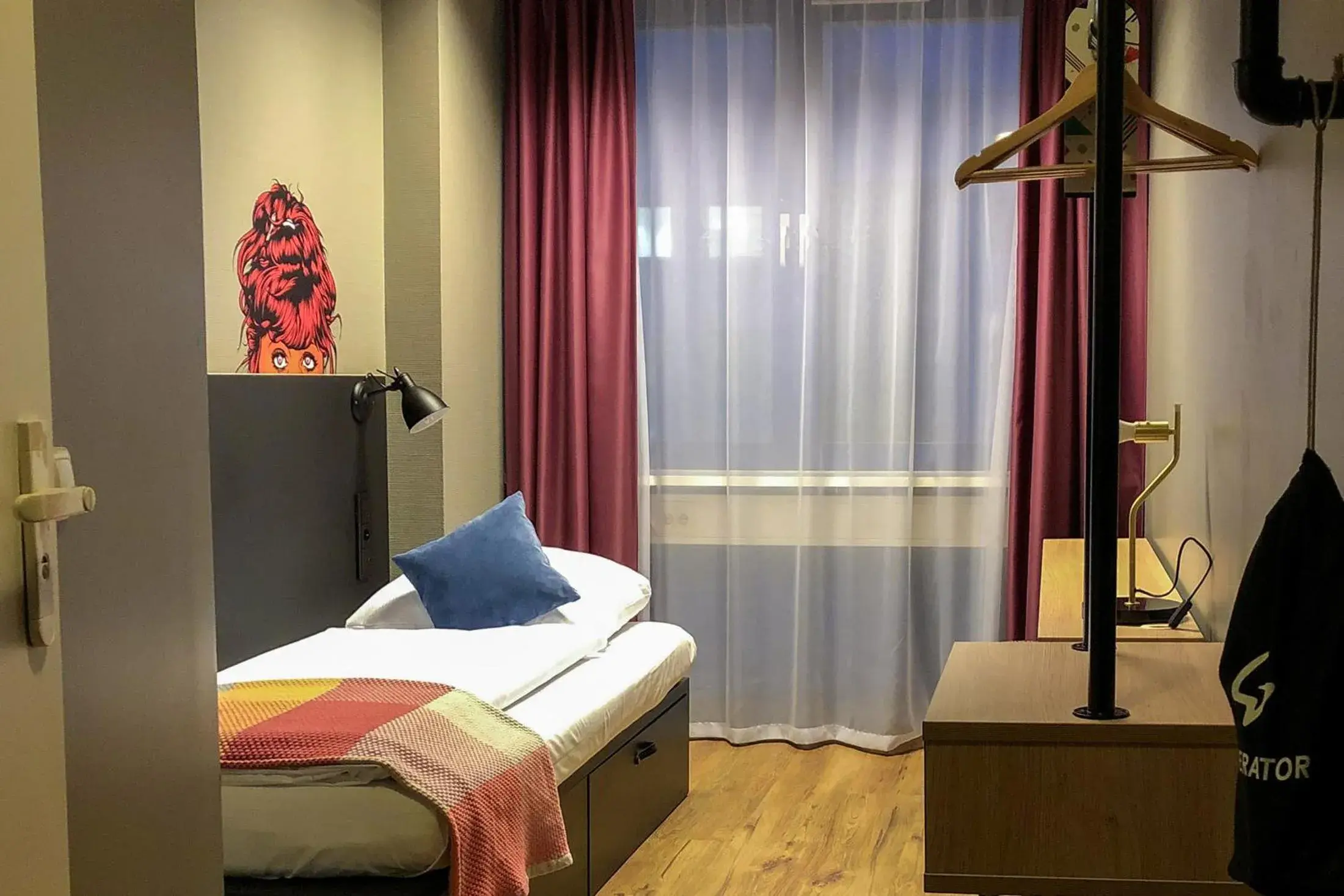 Single Room with Private Bathroom in Generator Berlin Prenzlauer Berg Single Room with Private Bathroom in Generator Berlin Prenzlauer Berg