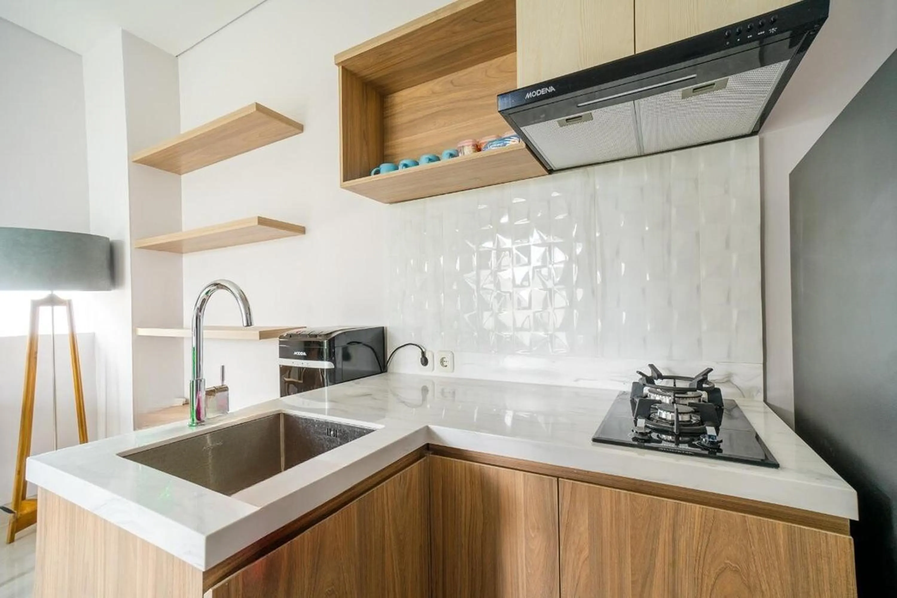 Kitchen or kitchenette in Little Nuts Villas