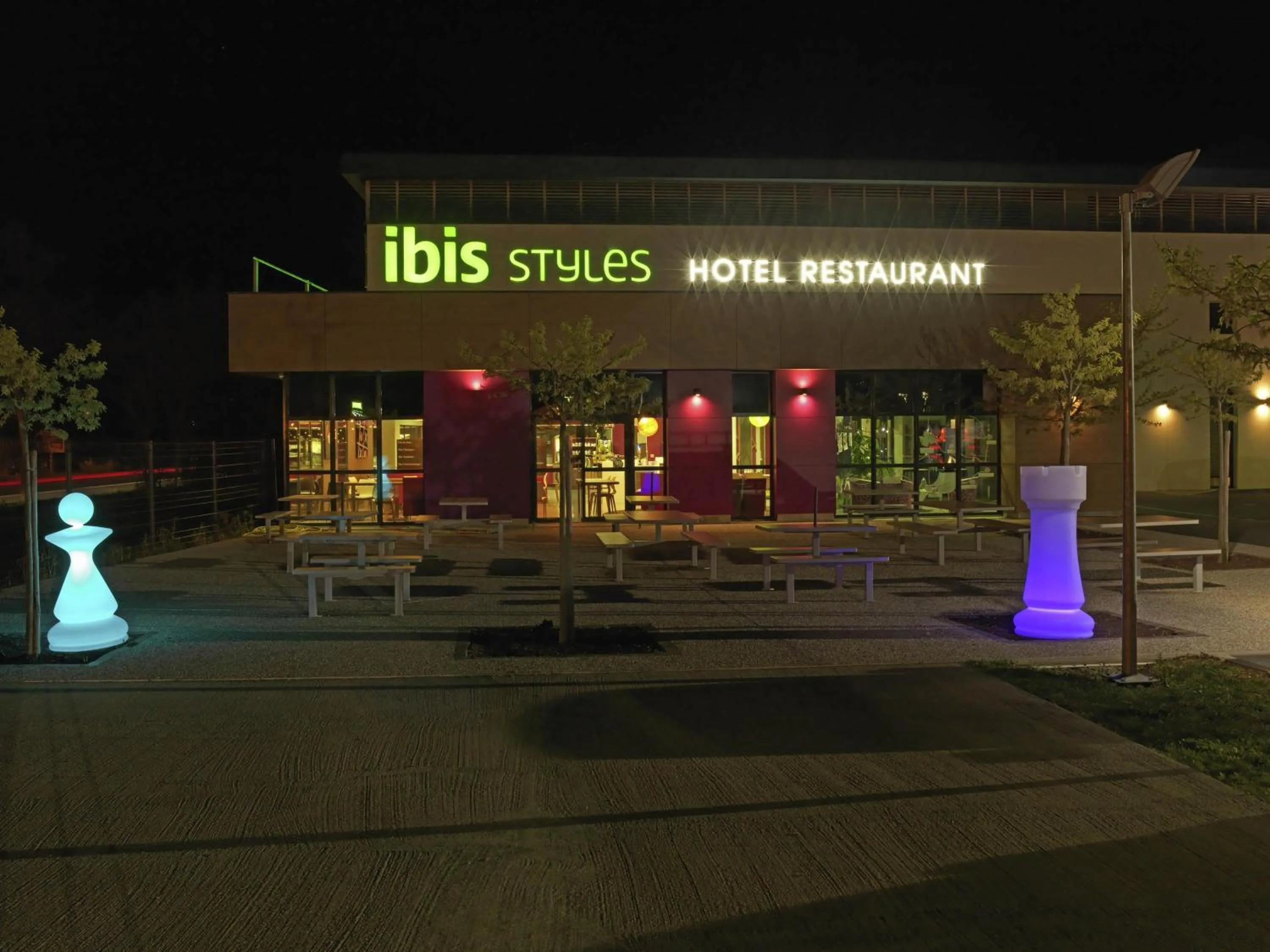 Lounge or bar in ibis Styles Castres