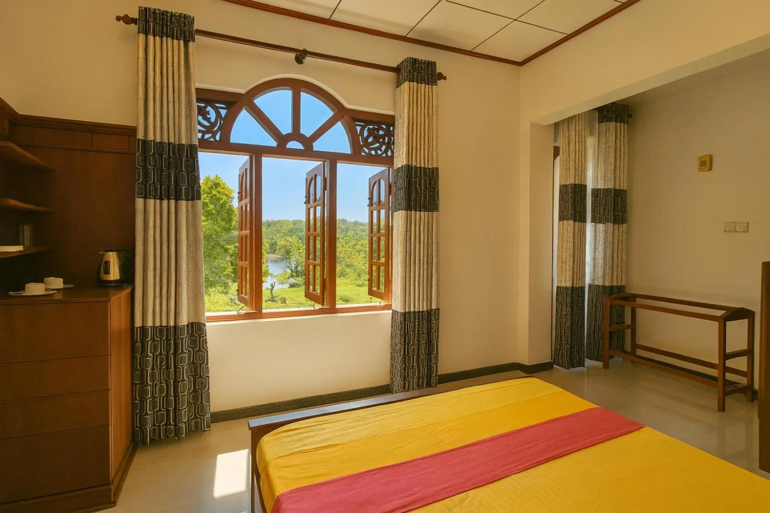 Bed in Grand Villa Kalametiya