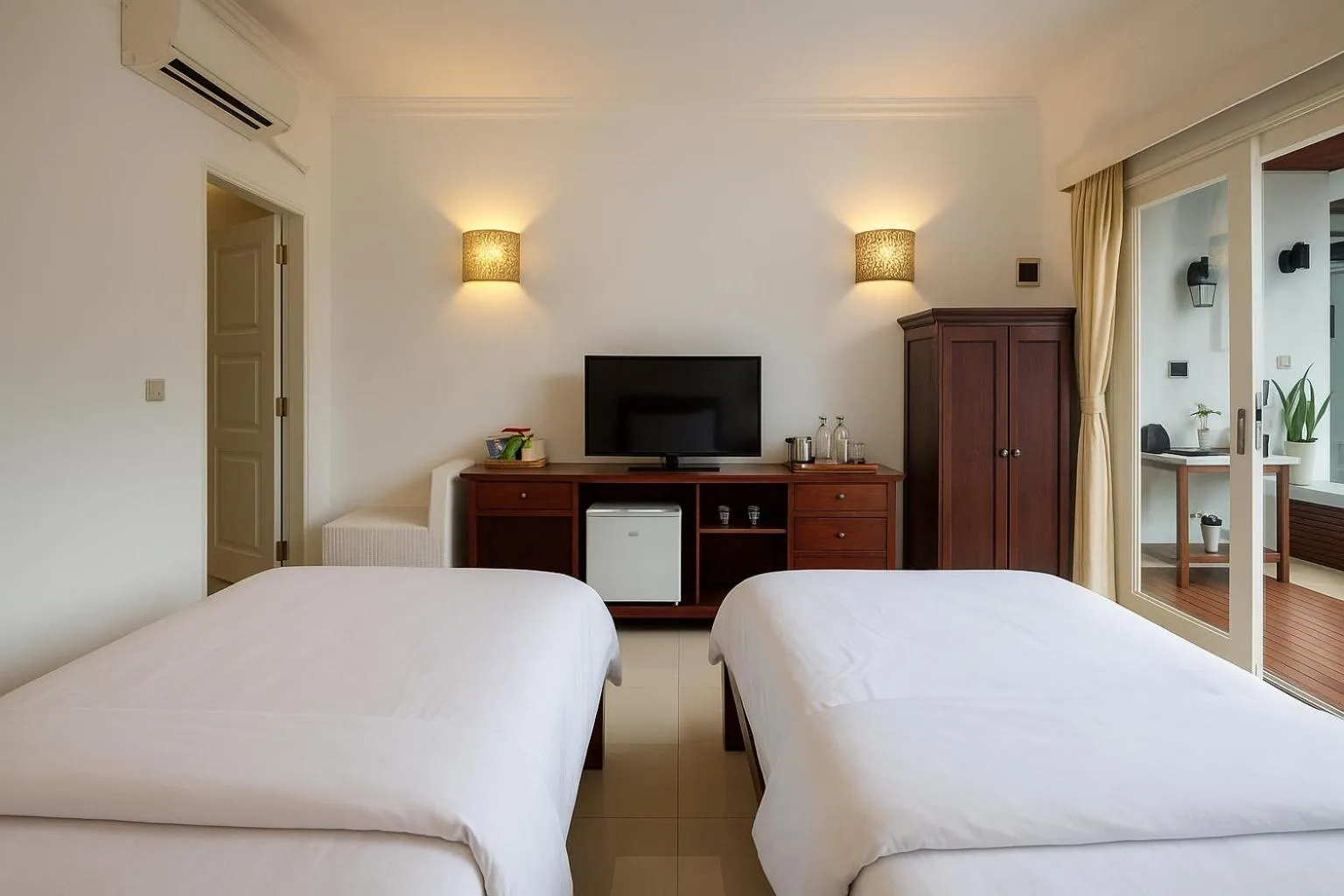 Bed in Lumiere Hotel Gili Trawangan