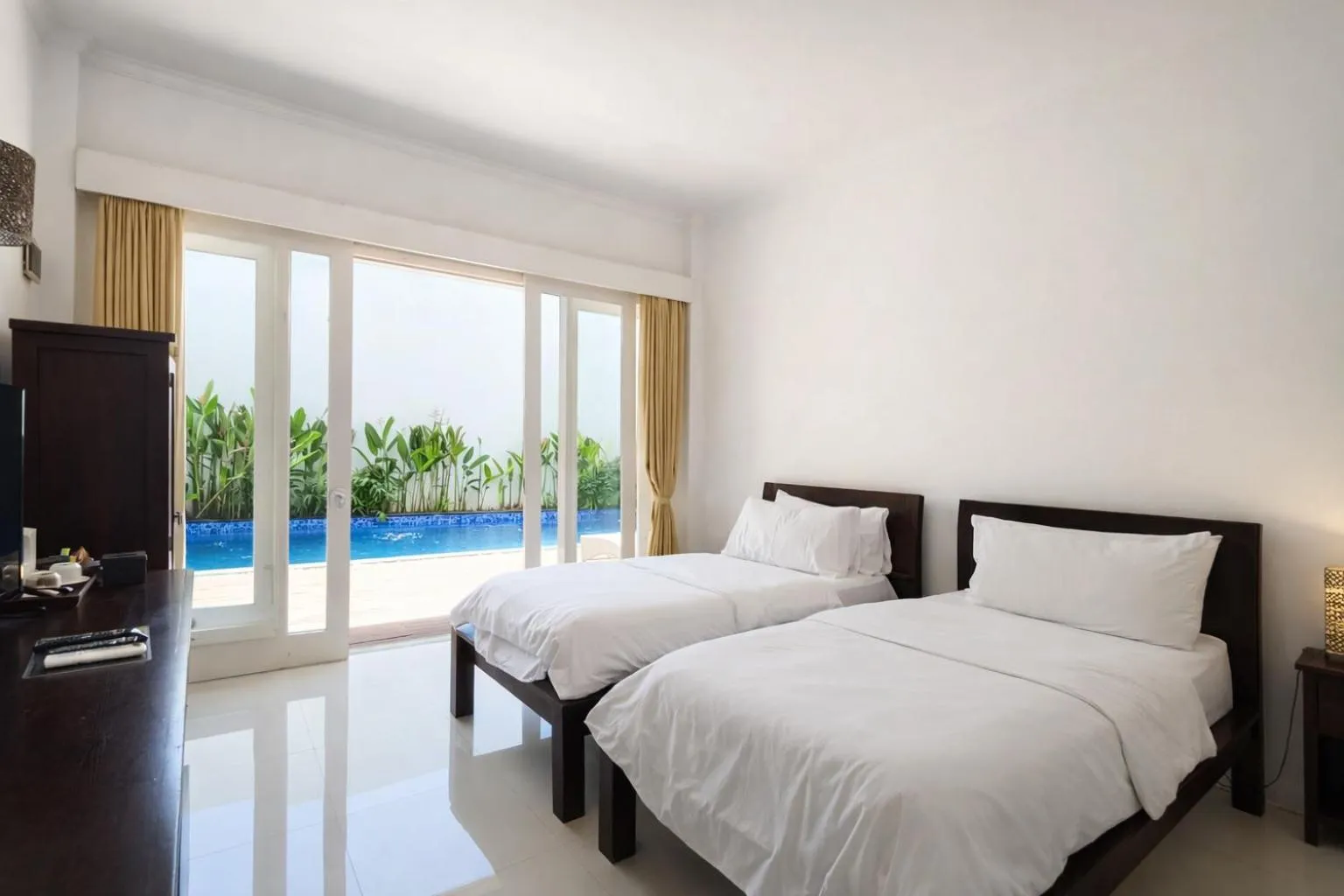 Bed in Lumiere Hotel Gili Trawangan