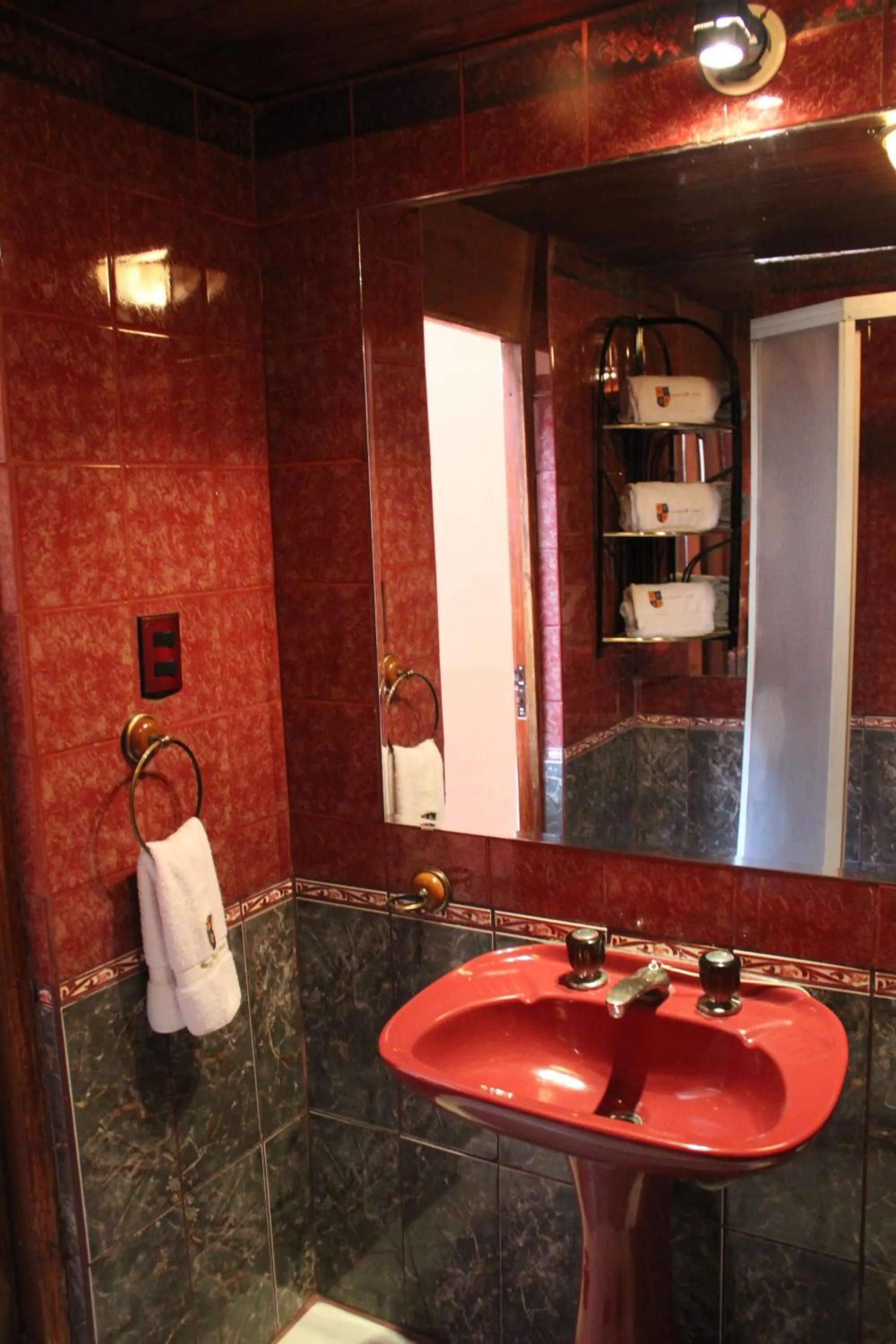 Bathroom in Hotel Marqueses
