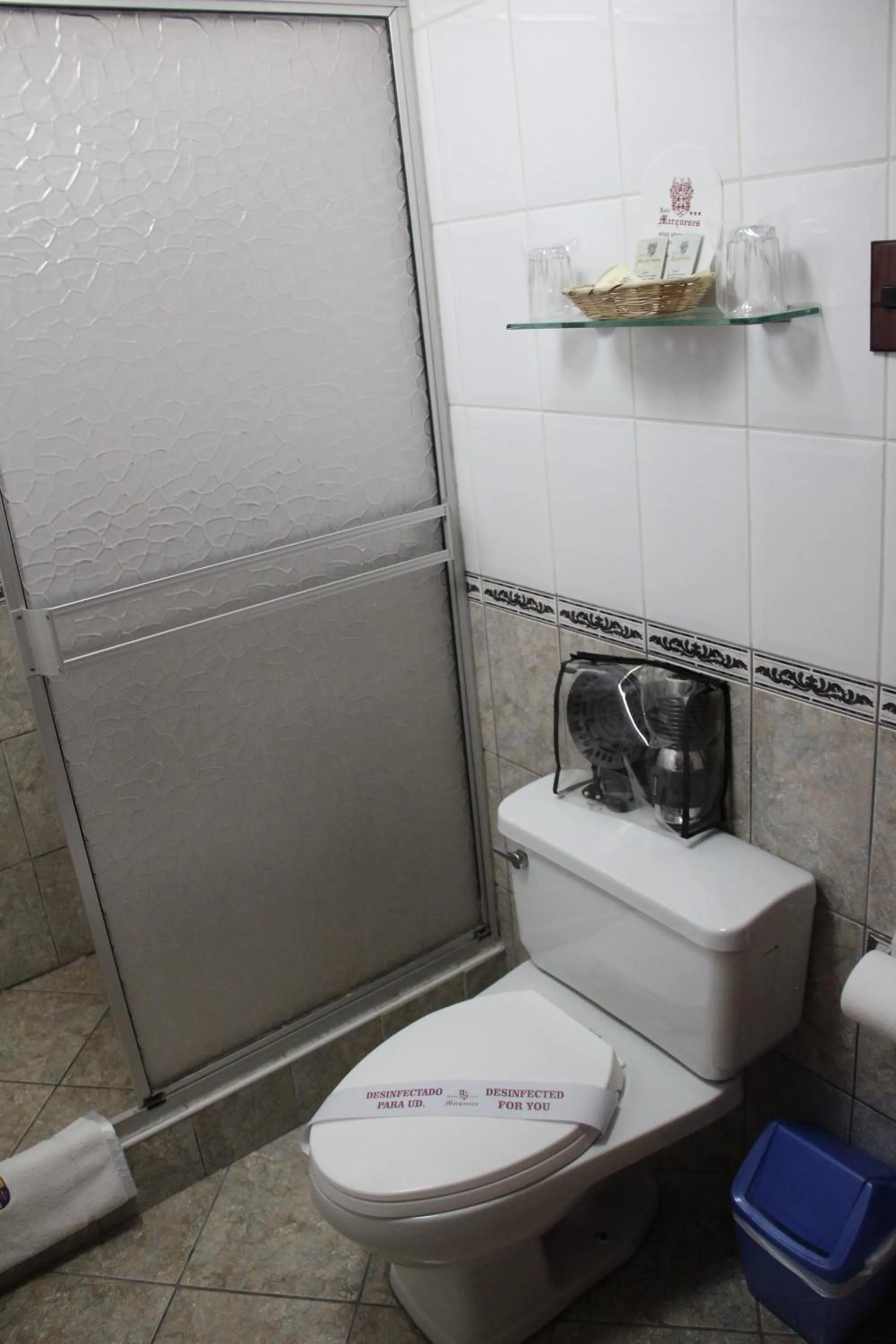 Bathroom in Hotel Marqueses