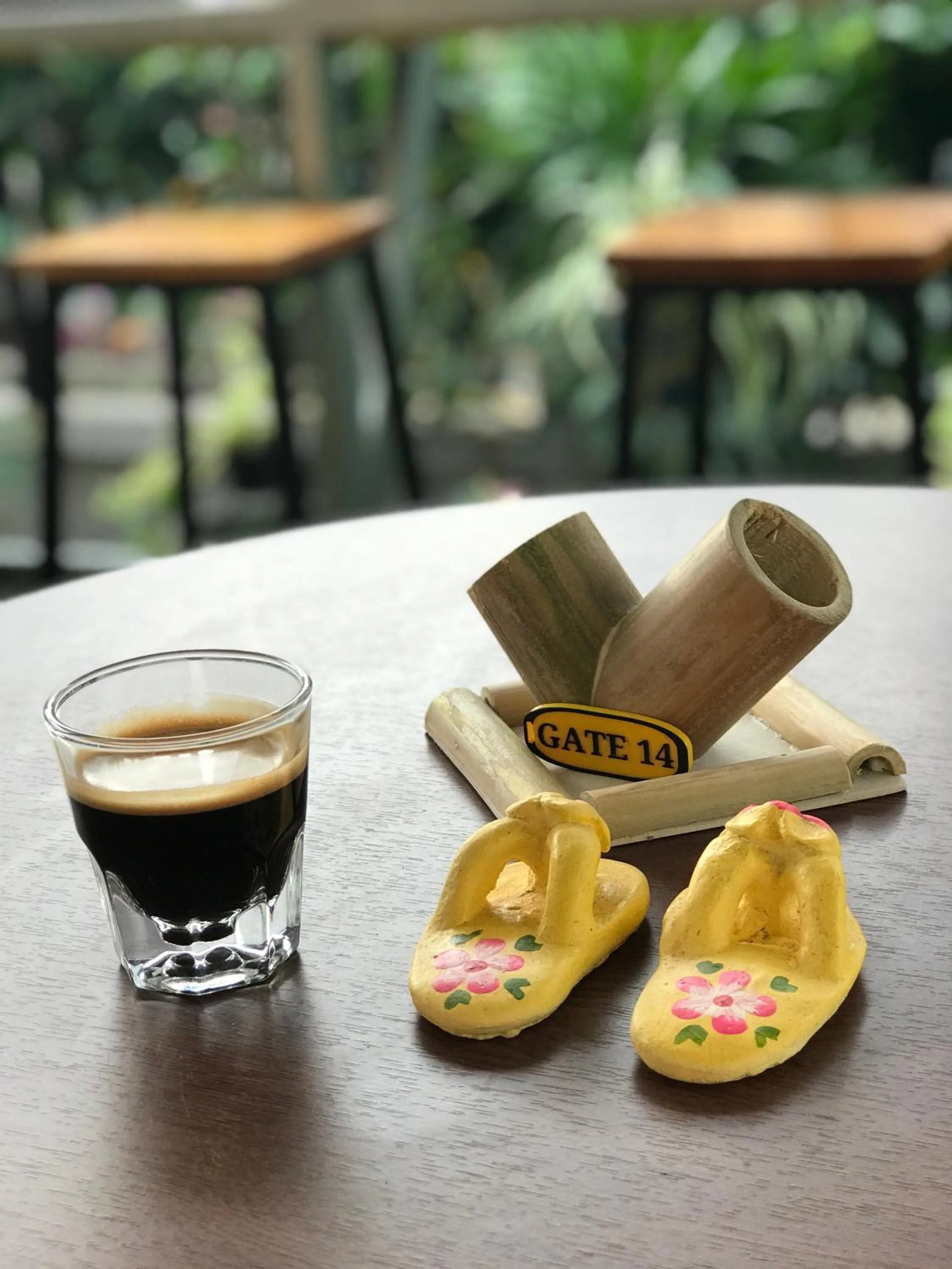 Restaurant/places to eat in GATE 14 Inn