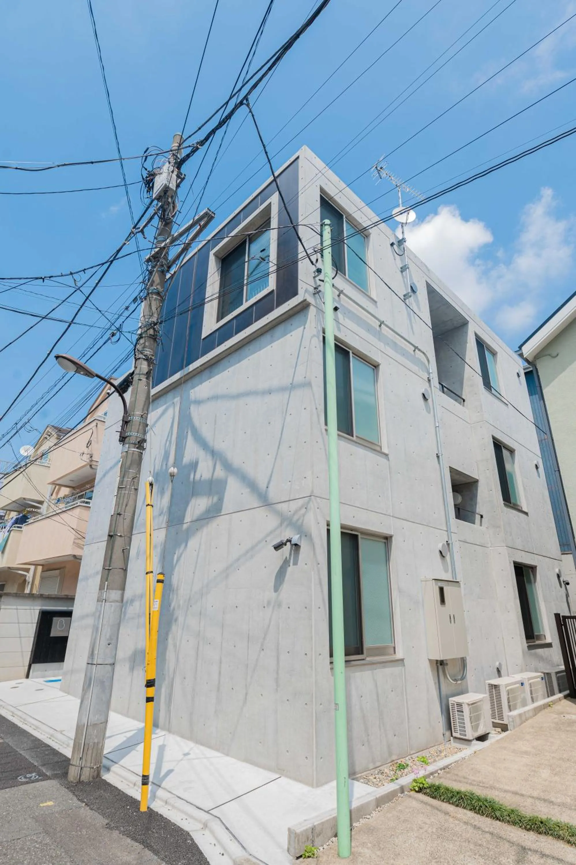 Property building in bmj Hyakunincho