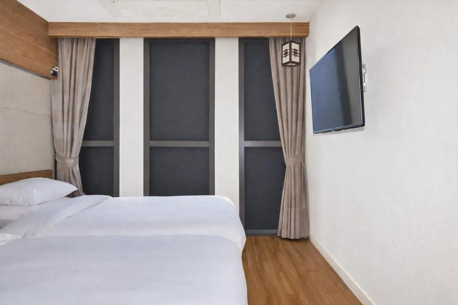 Photo of the whole room, Bed in Hotel POCO Seongsu