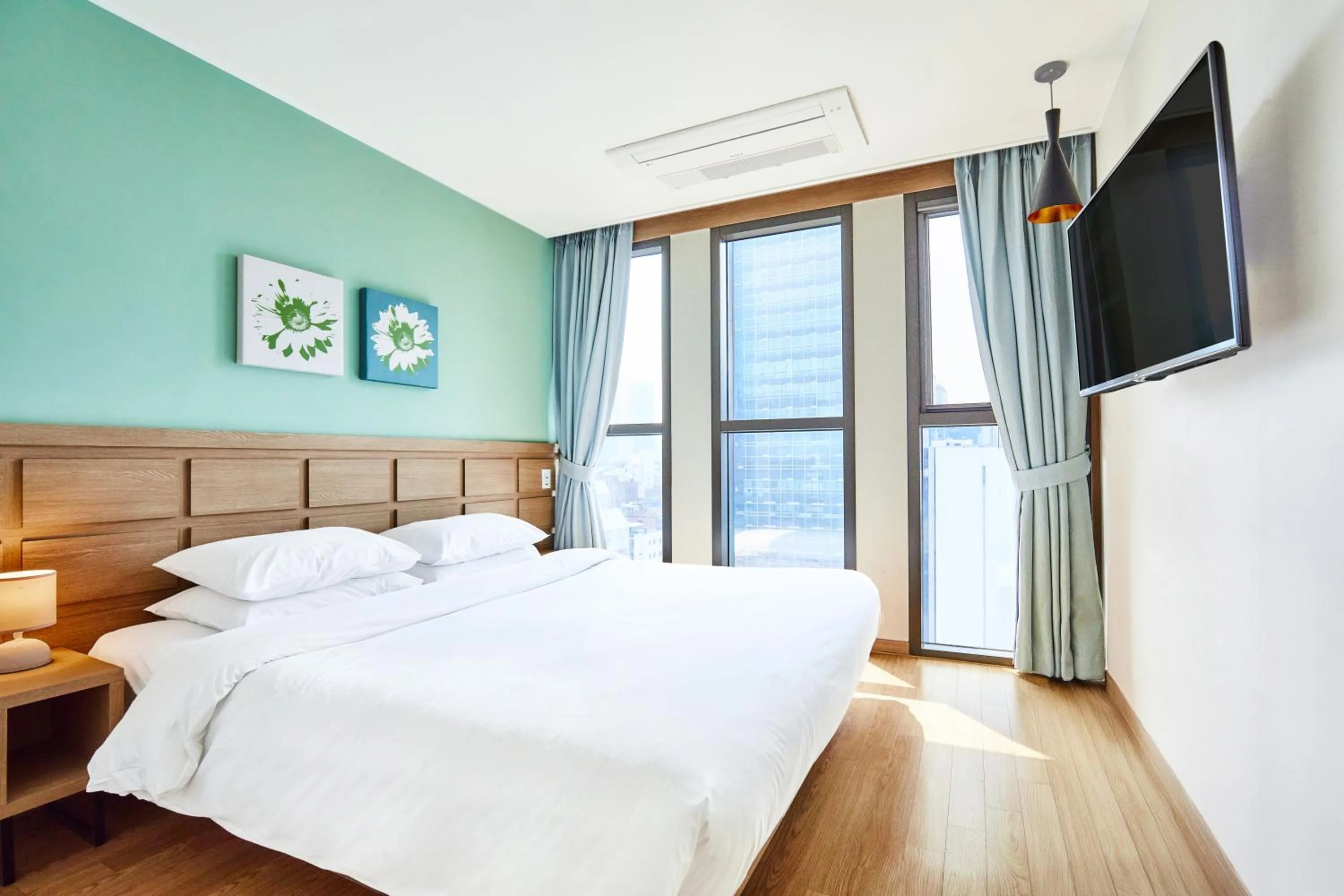 Photo of the whole room, Bed in Hotel POCO Seongsu