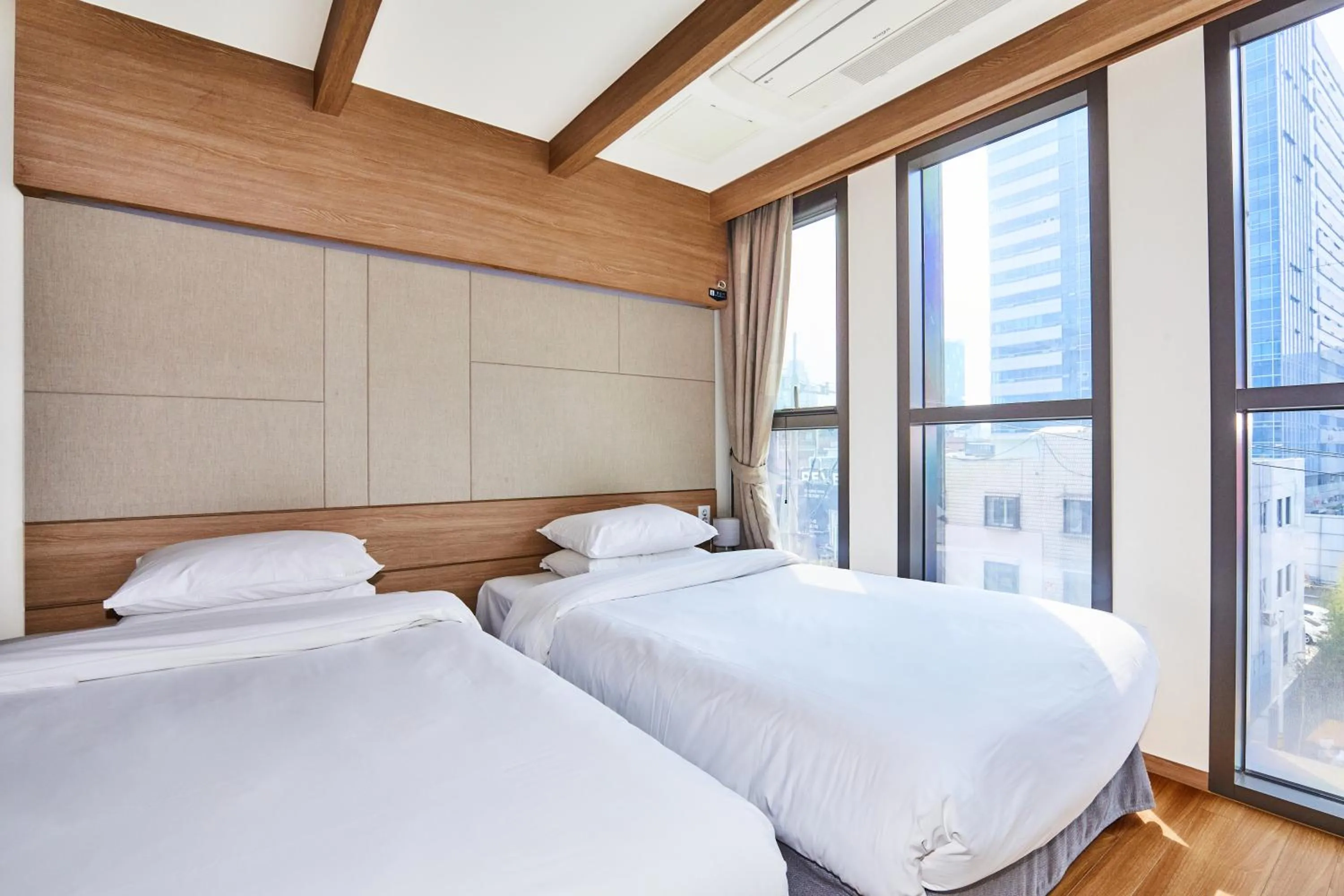 Photo of the whole room, Bed in Hotel POCO Seongsu
