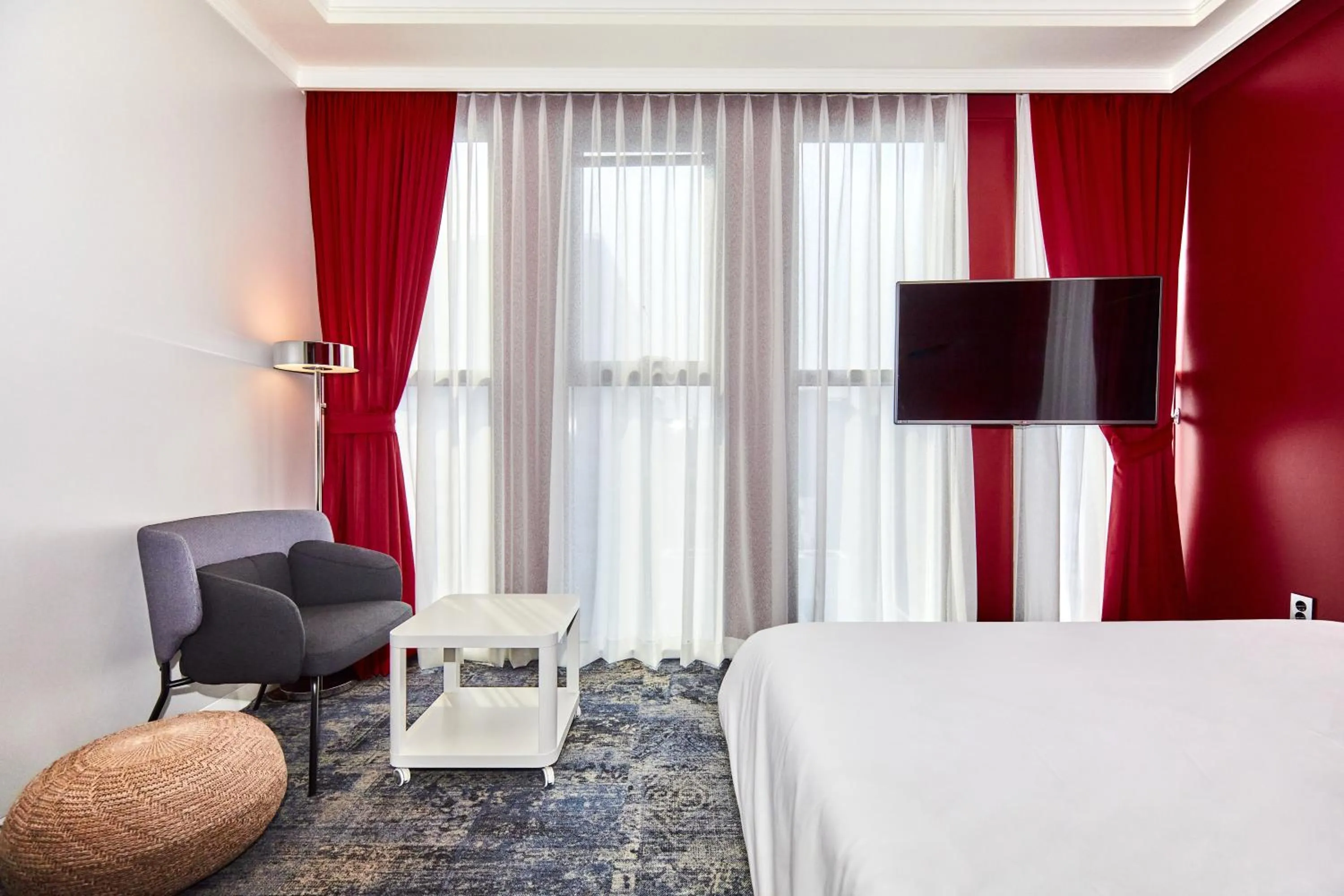 TV and multimedia, Bed in Hotel POCO Seongsu