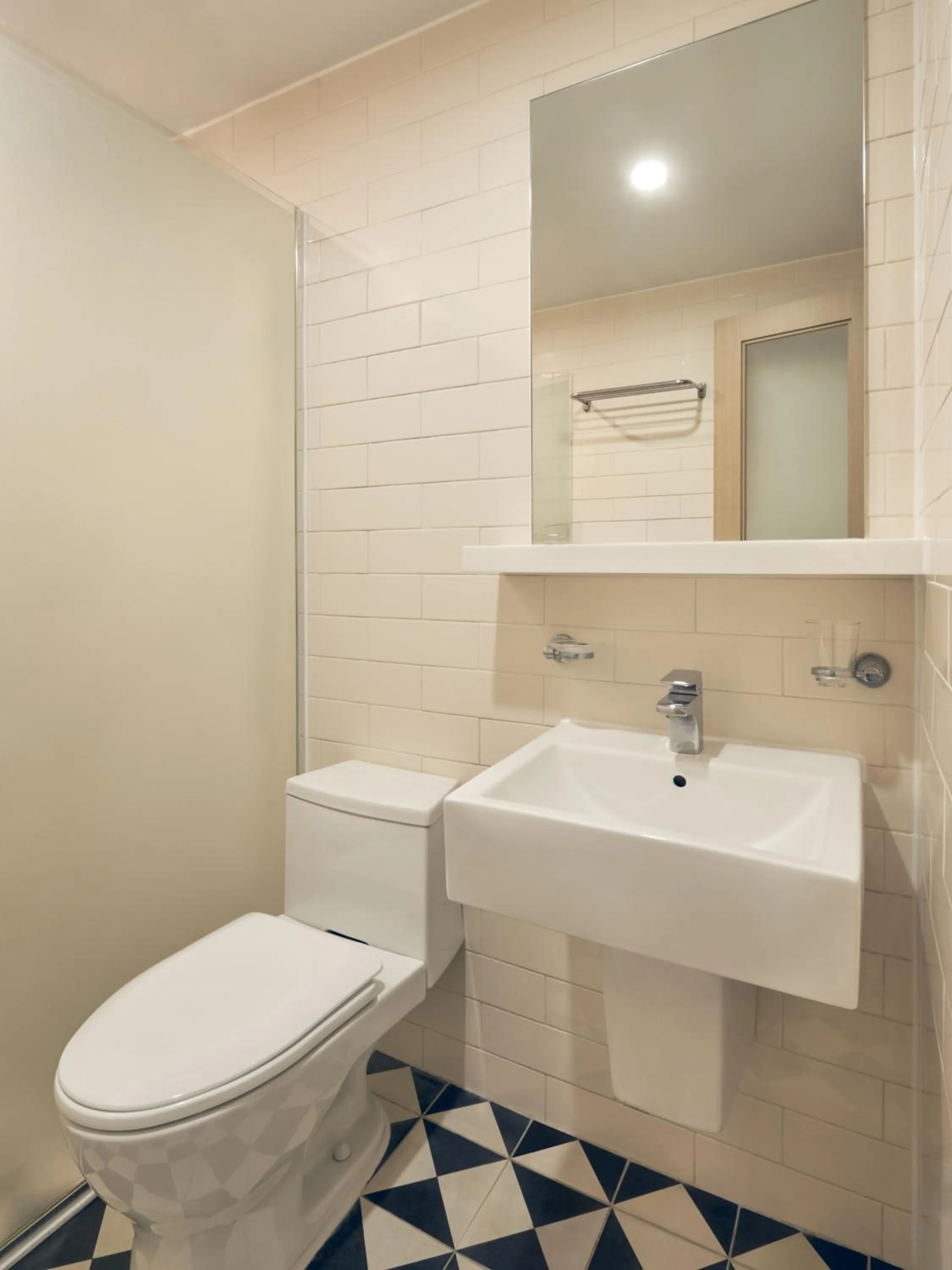 Toilet in Hotel POCO Seongsu