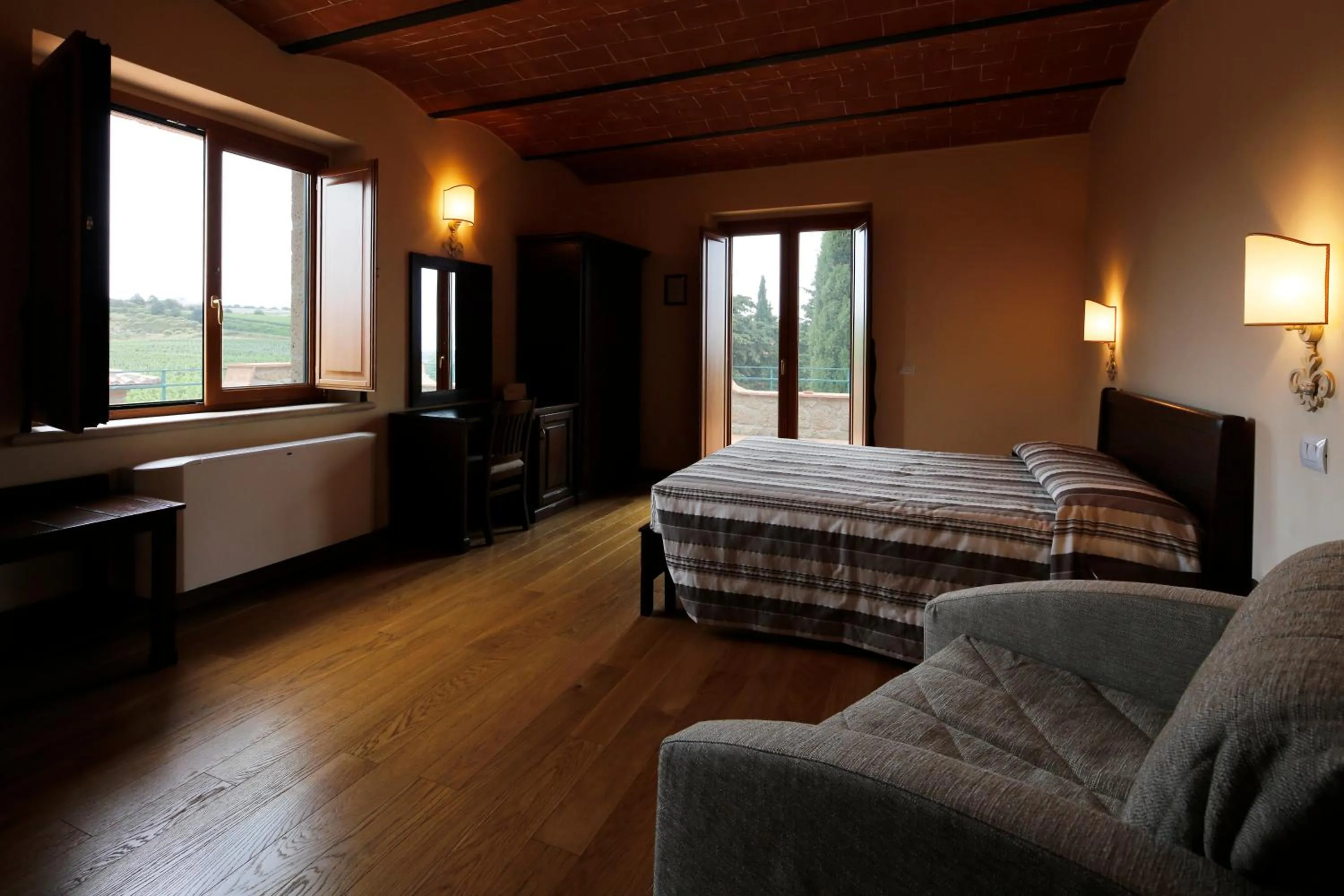 Bedroom, Bed in Agriturismo Poggio Al Tufo