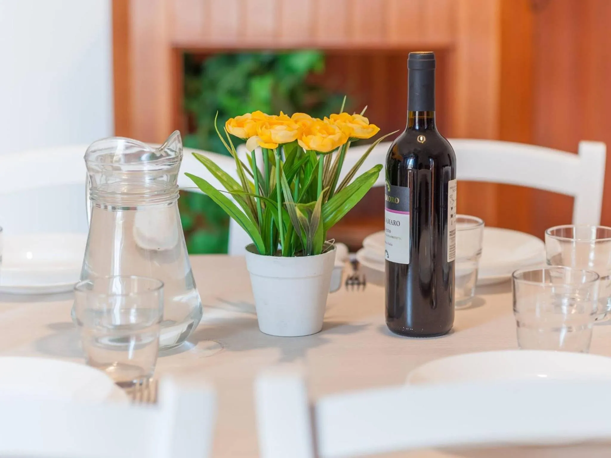 Dining area in Elegant Apartment With Sea View In Otranto, Wifi, Air Conditioning And Parking