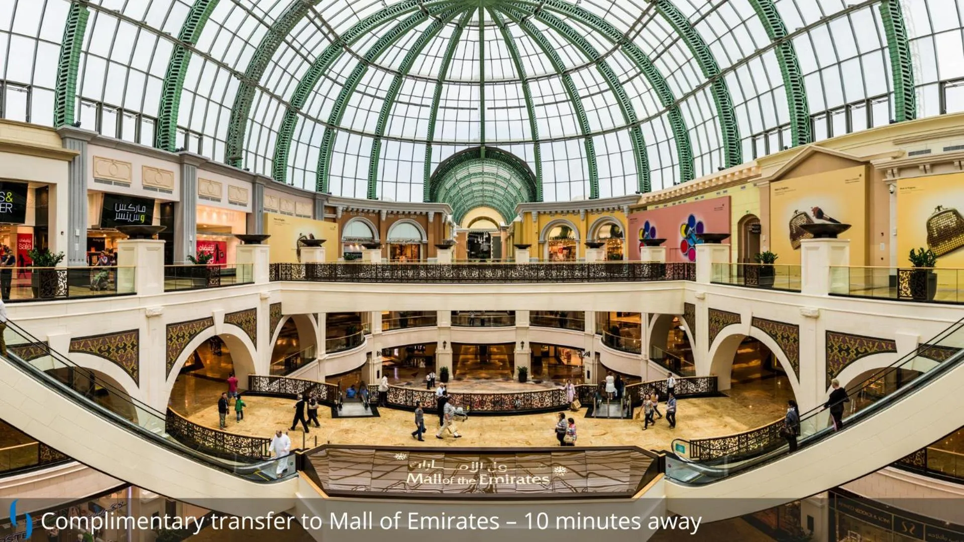 Shopping Area in Grand Cosmopolitan Hotel