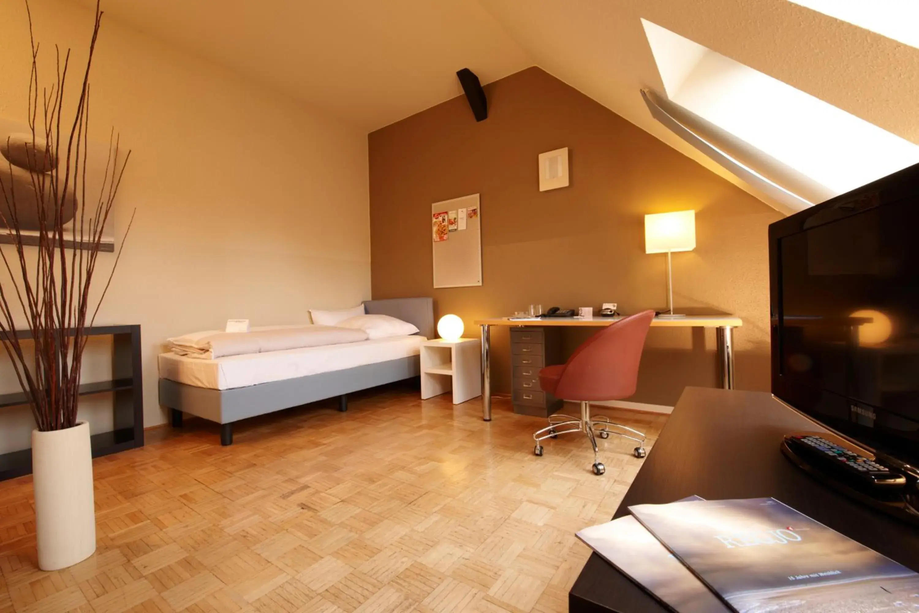 Standard Plus Single Room in Gästeresidenz PelikanViertel Standard Plus Single Room in Gästeresidenz PelikanViertel