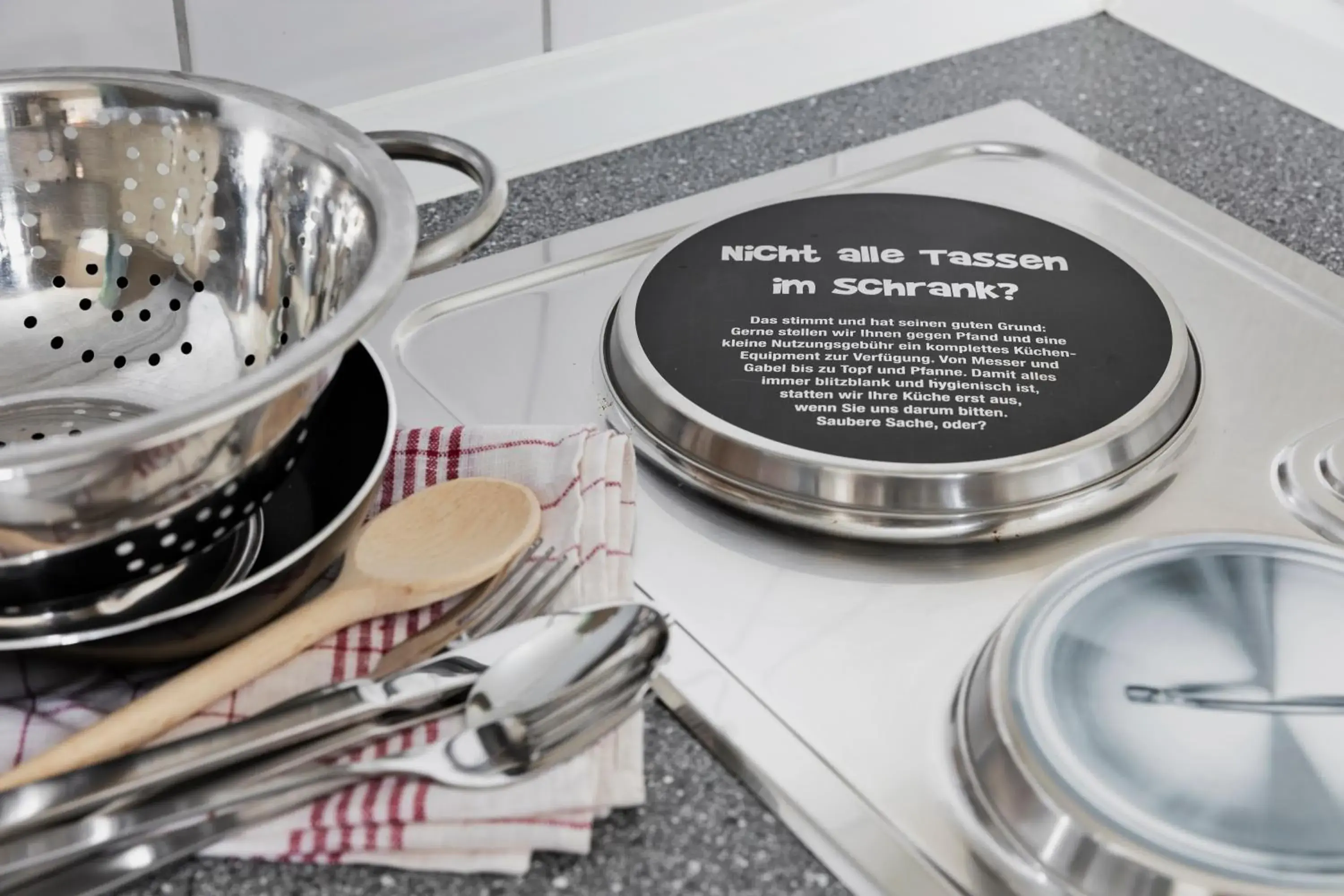 Economy Double Room in Gästeresidenz PelikanViertel Economy Double Room in Gästeresidenz PelikanViertel