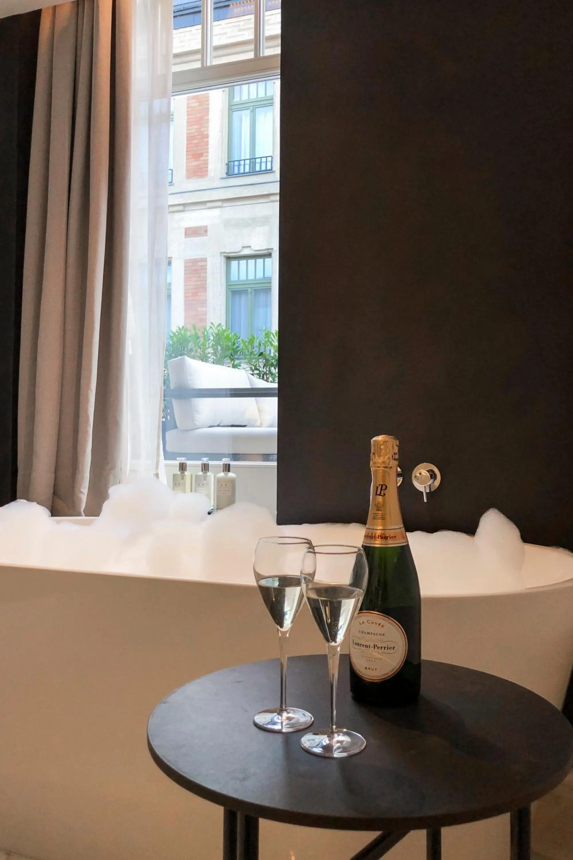 Bathroom in Kozmo Hotel Suites & Spa - Small Luxury Hotels of the World