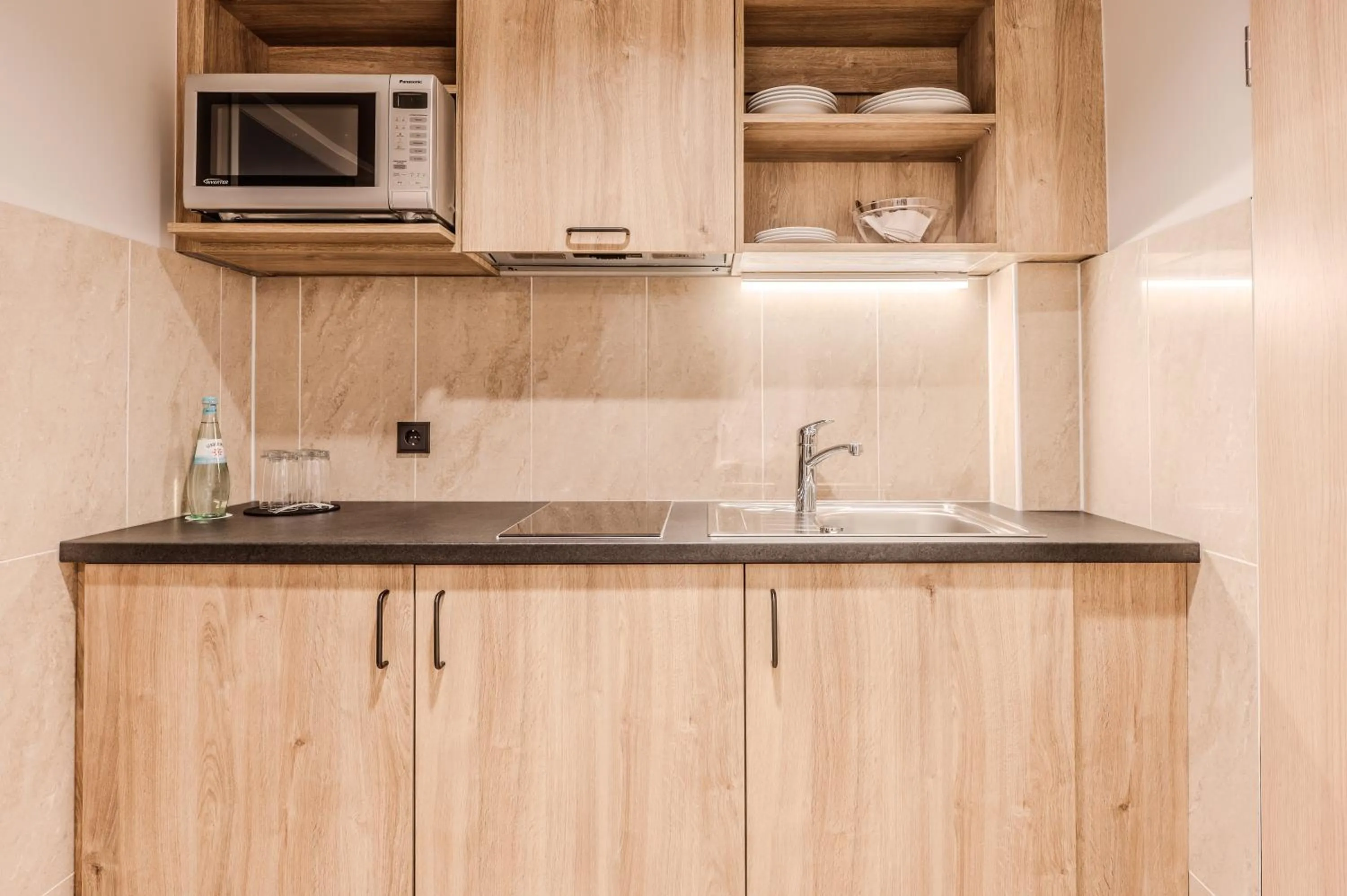 Kitchen or kitchenette in Apartment-Hotel Hamburg Mitte