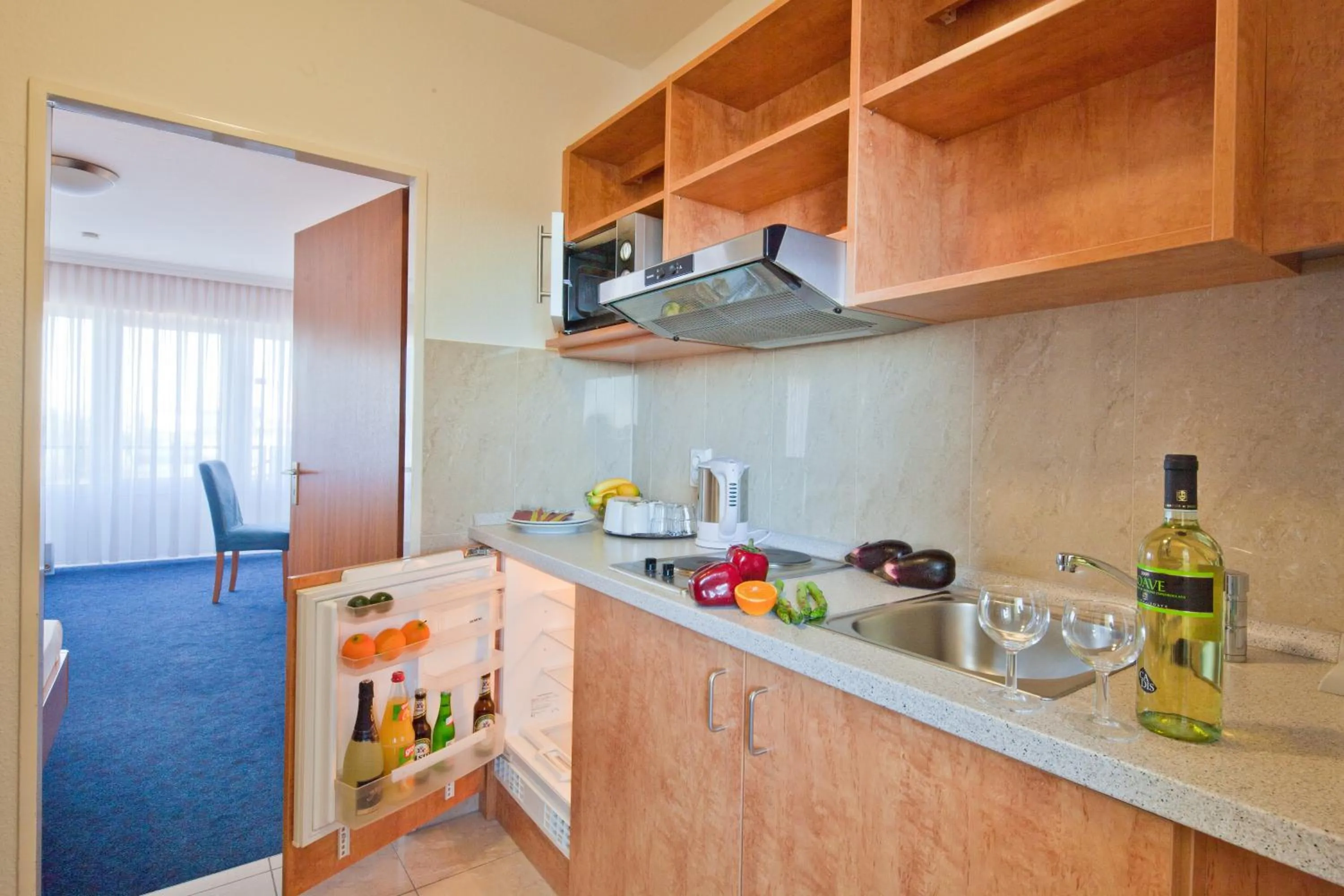 Kitchen or kitchenette in Apartment-Hotel Hamburg Mitte