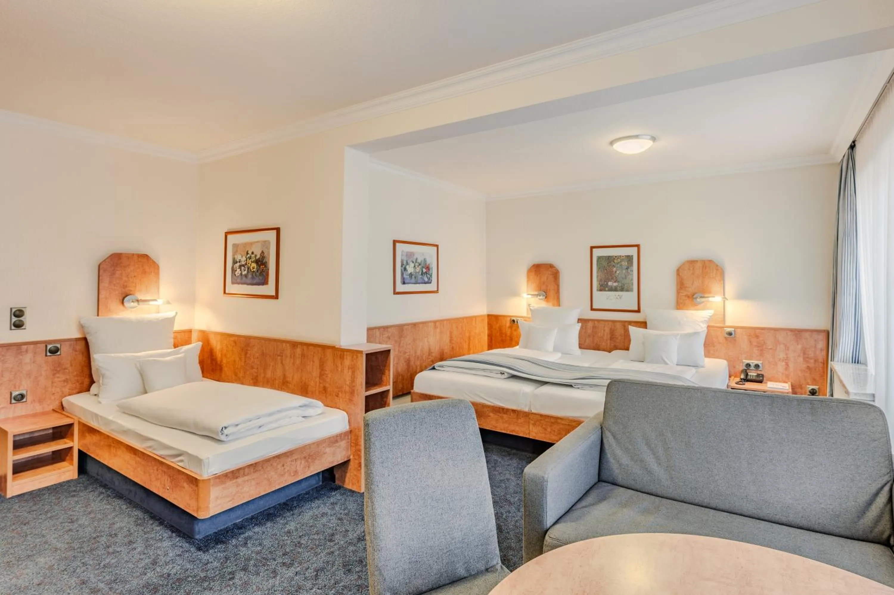 Photo of the whole room, Bed in Apartment-Hotel Hamburg Mitte