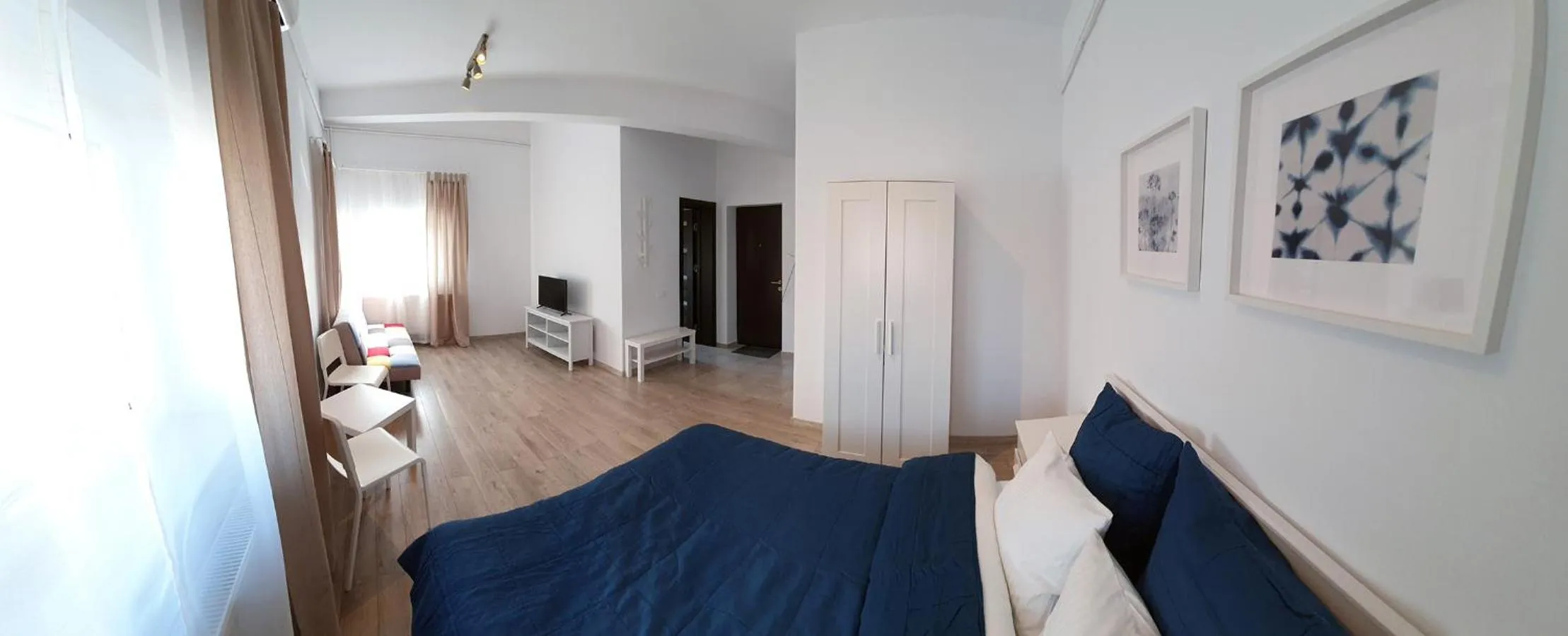 Photo of the whole room in Casa Florescu 13