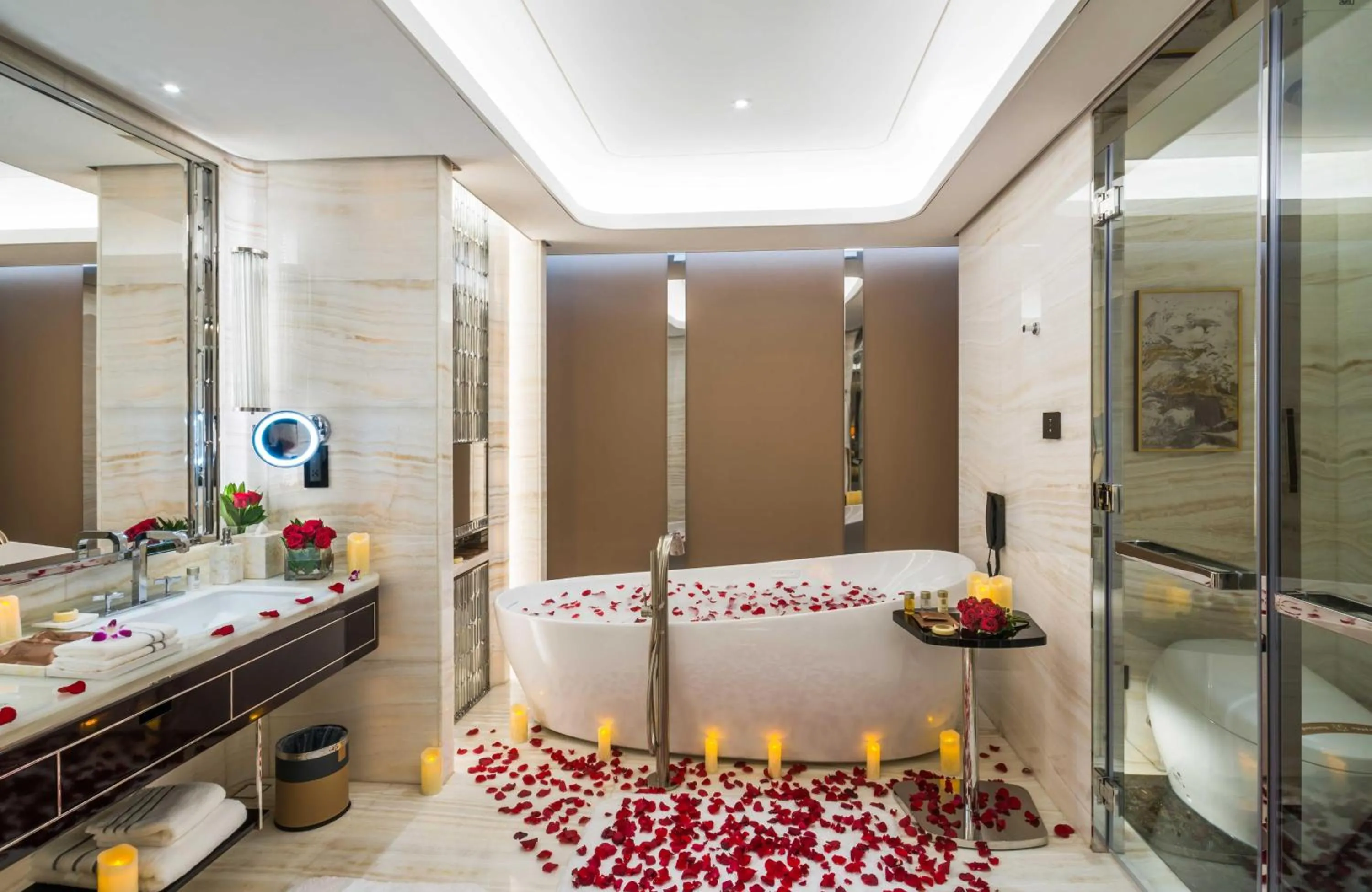 Toilet in Narcissus Al Hamra Hotel Jeddah