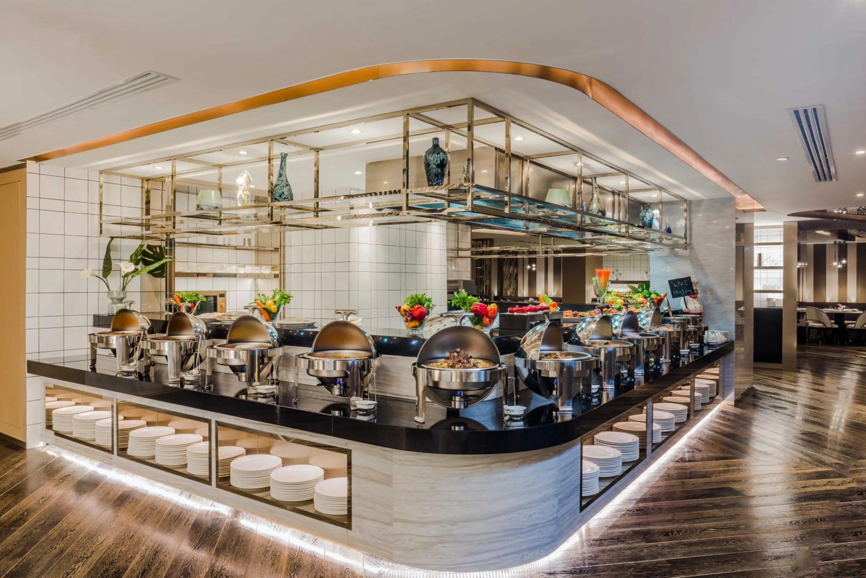 Restaurant/places to eat in Narcissus Al Hamra Hotel Jeddah