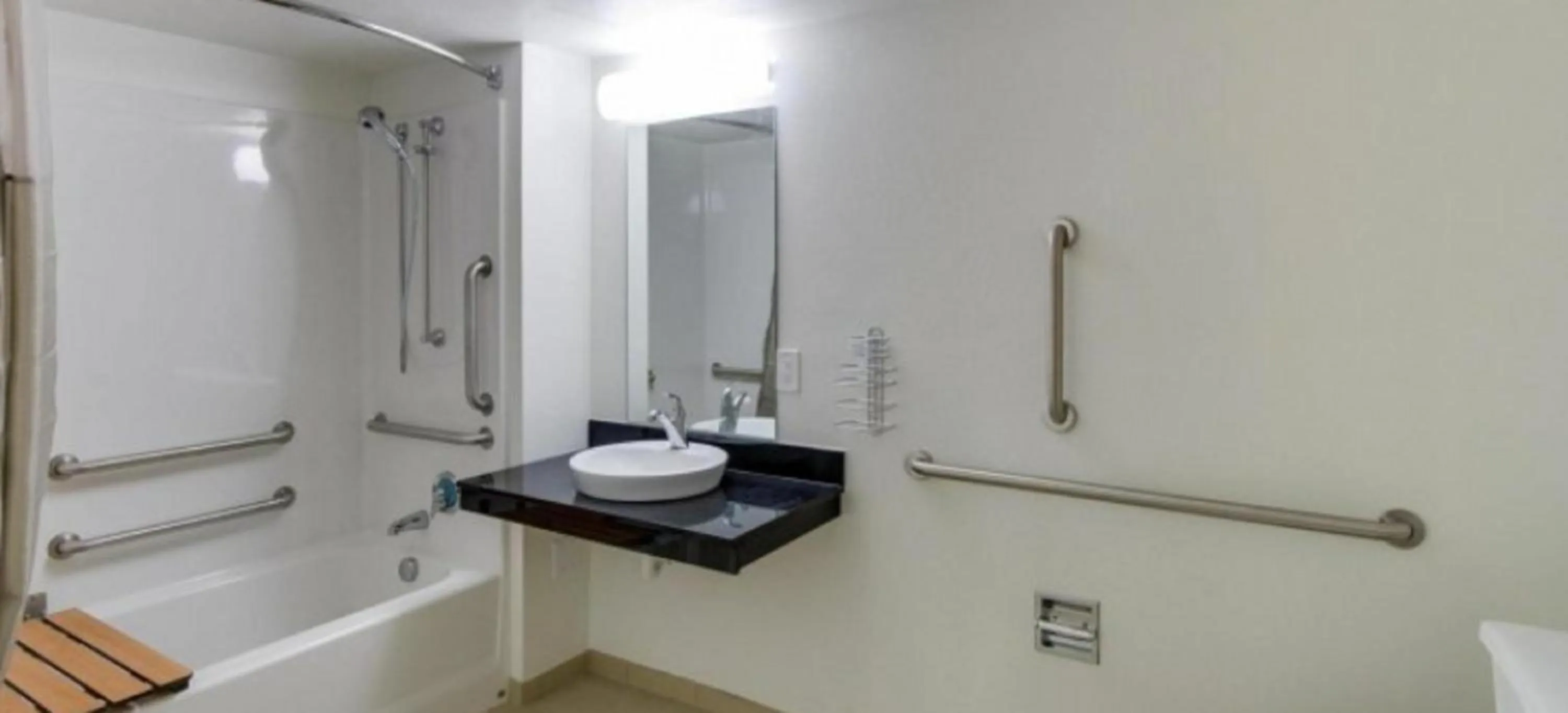 Bathroom in Studio 6 Wichita, KS - Airport