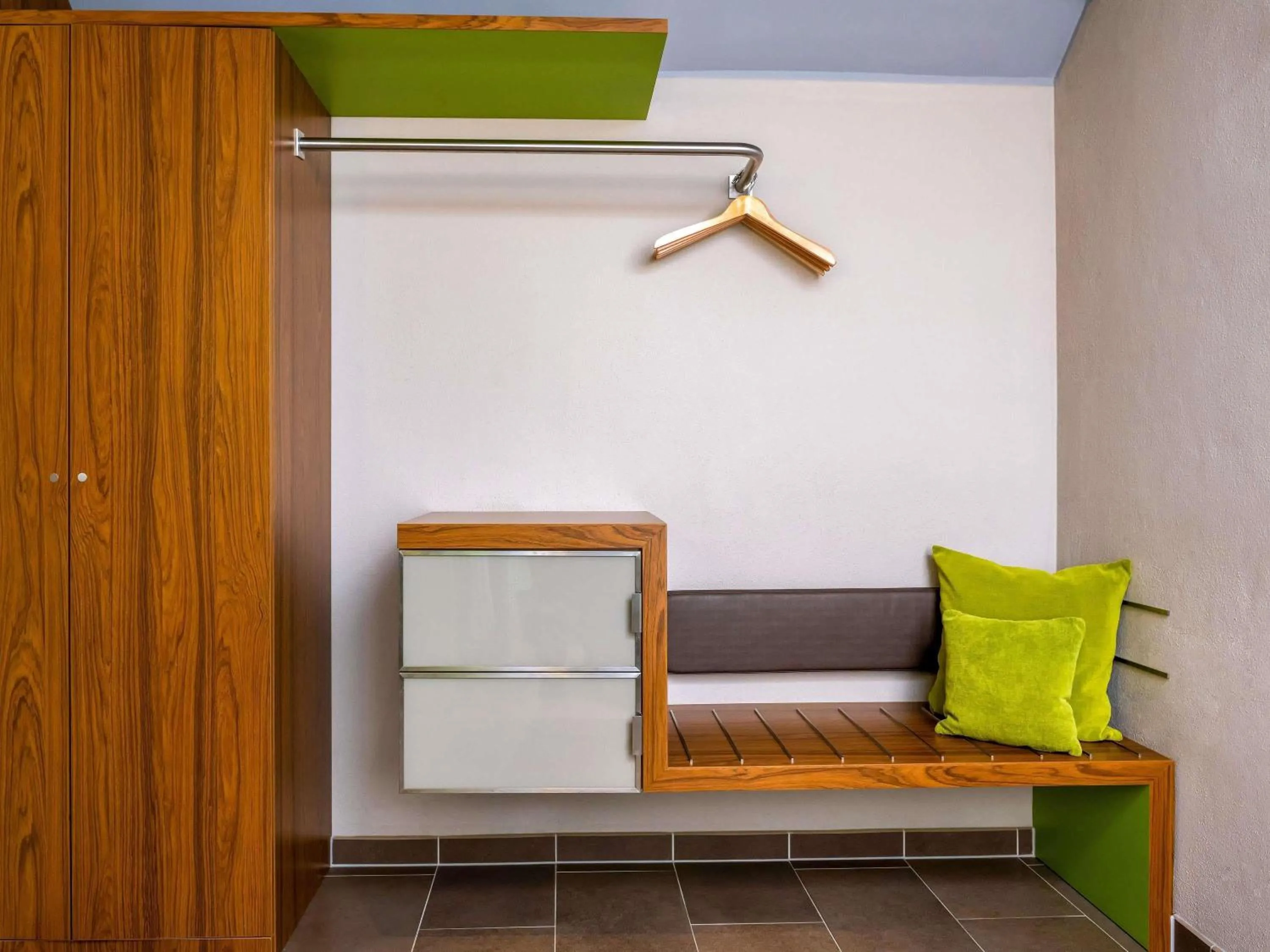 Bedroom in Mövenpick Hotel München-Airport