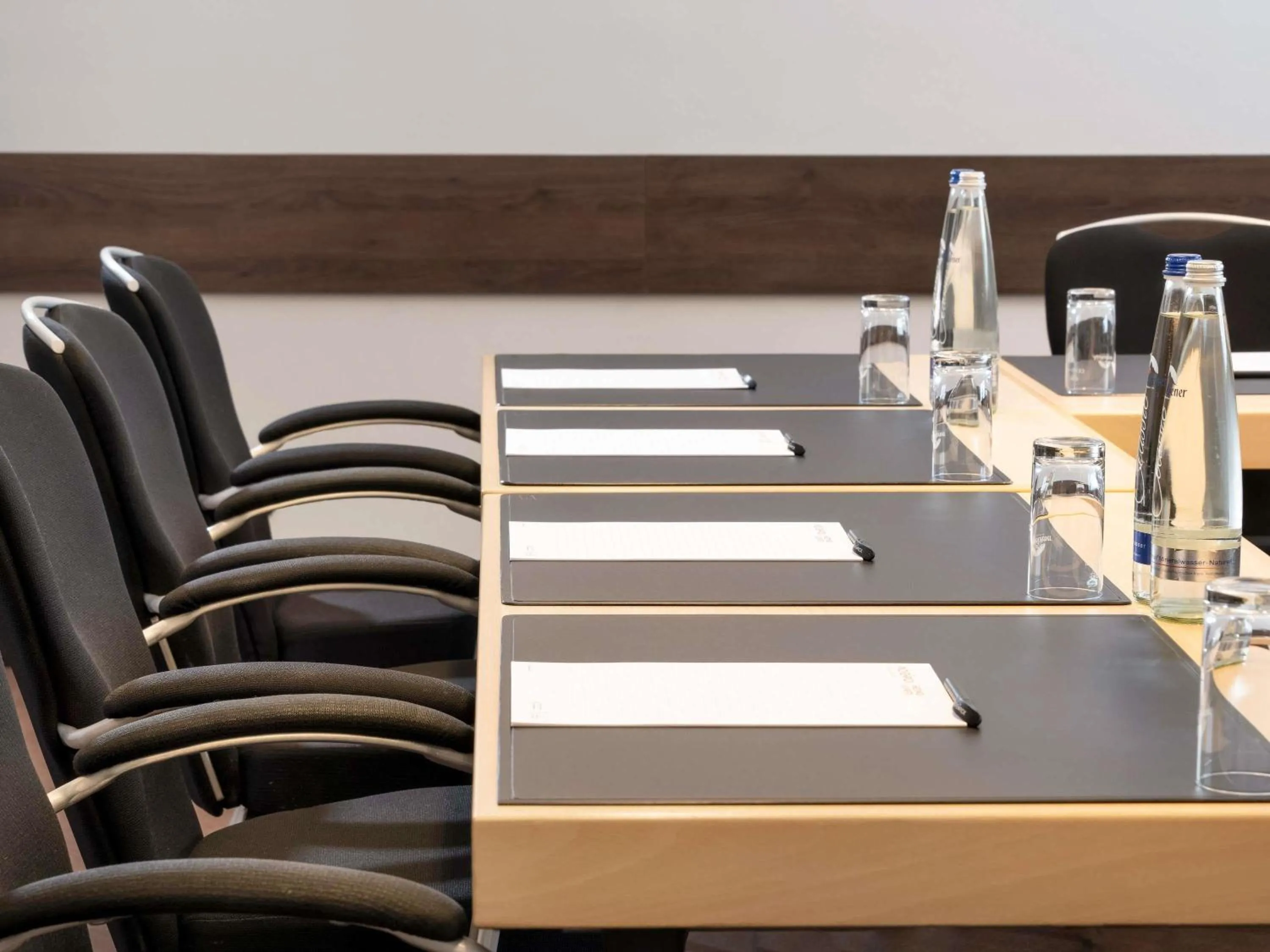 Meeting/conference room in Mövenpick Hotel München-Airport