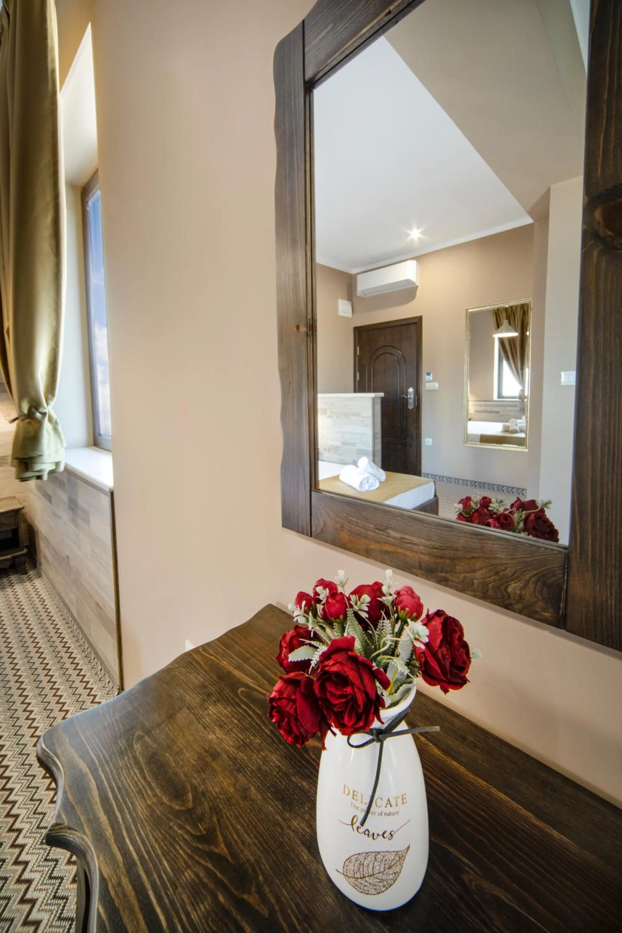 Bed in Hotel Antique - free private parking