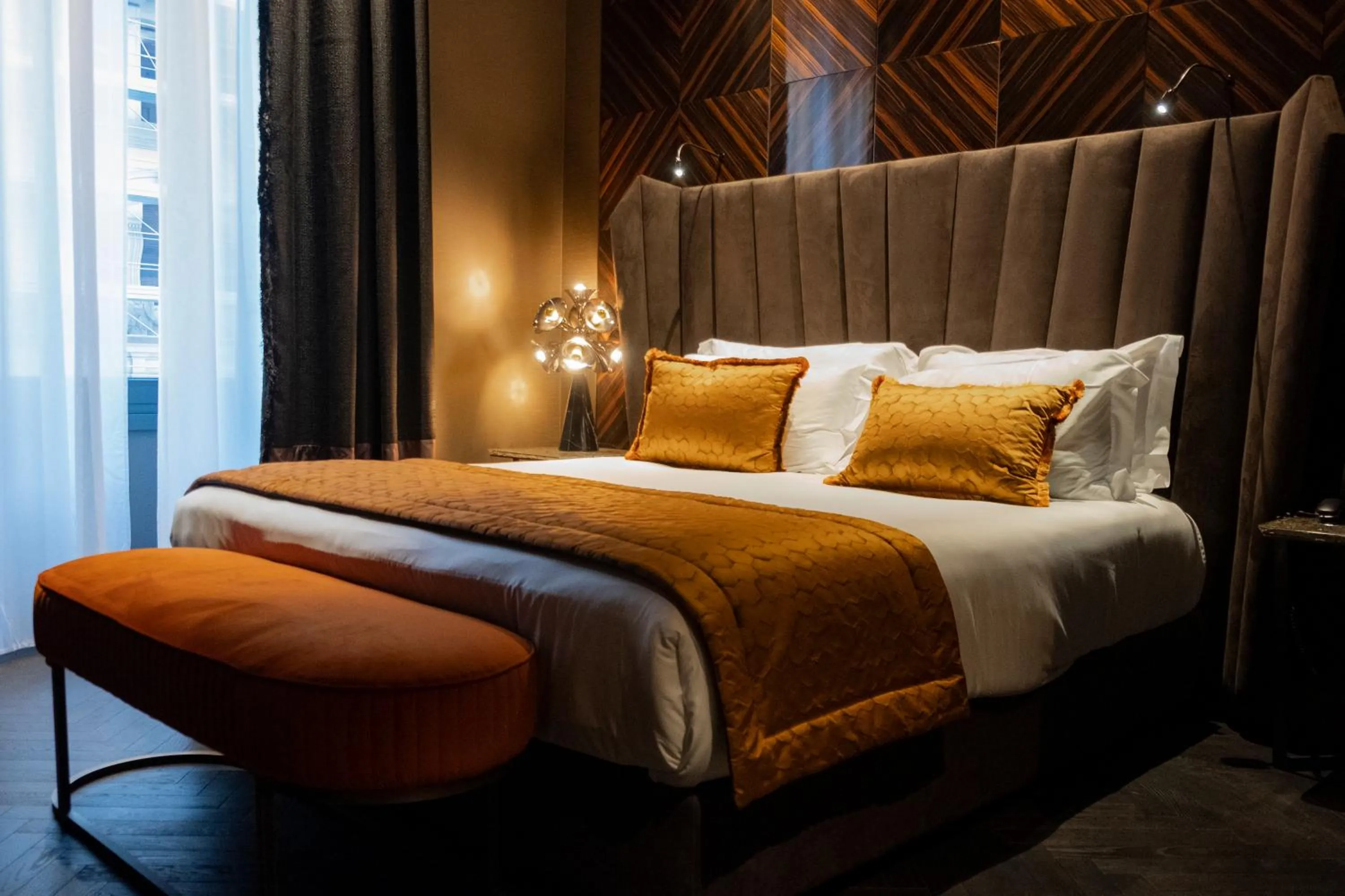 Bed in U-Visionary Roma Hotel