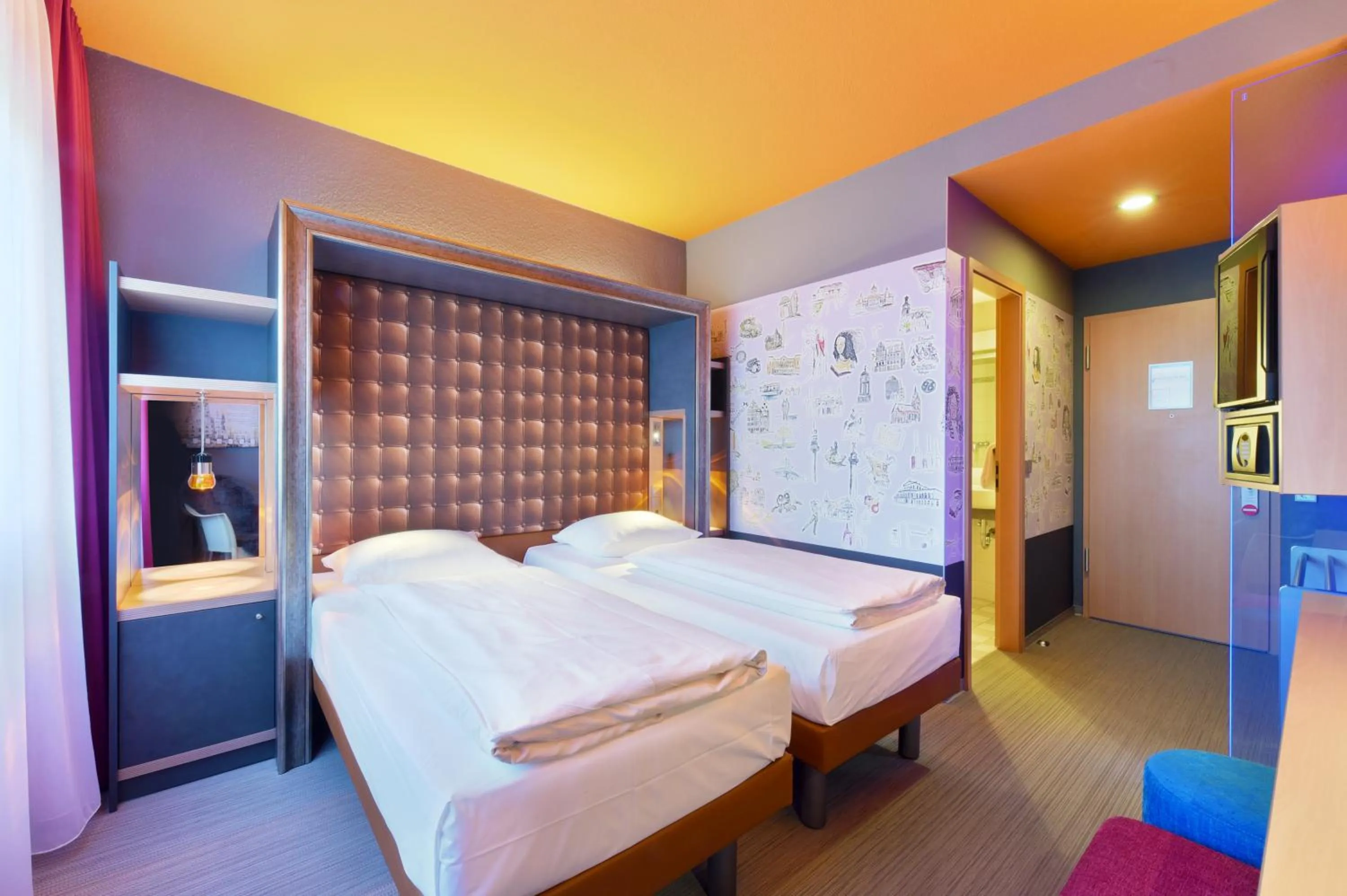 Single Room in Designhotel + CongressCentrum Wienecke XI.