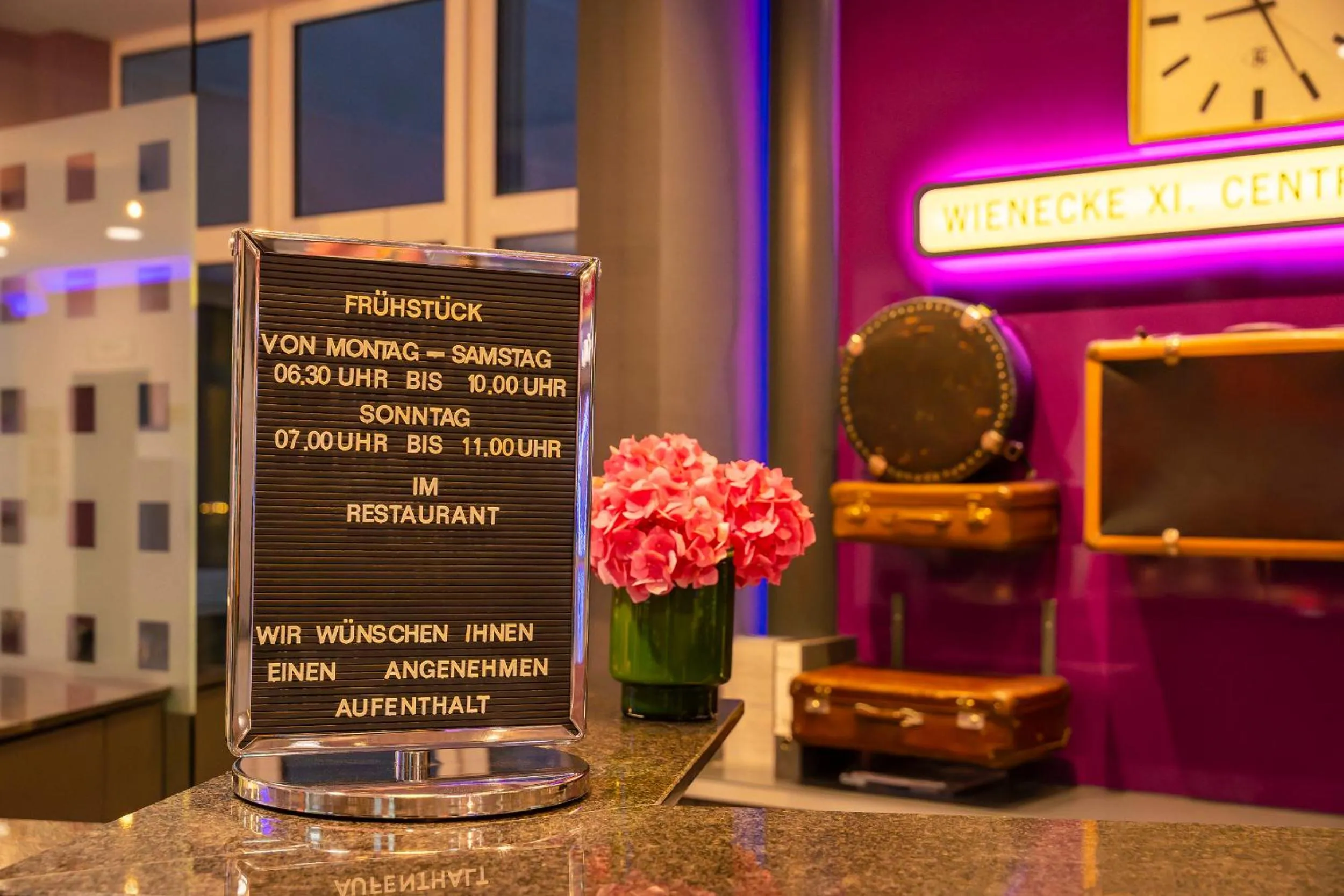 Lobby or reception in Designhotel + CongressCentrum Wienecke XI.