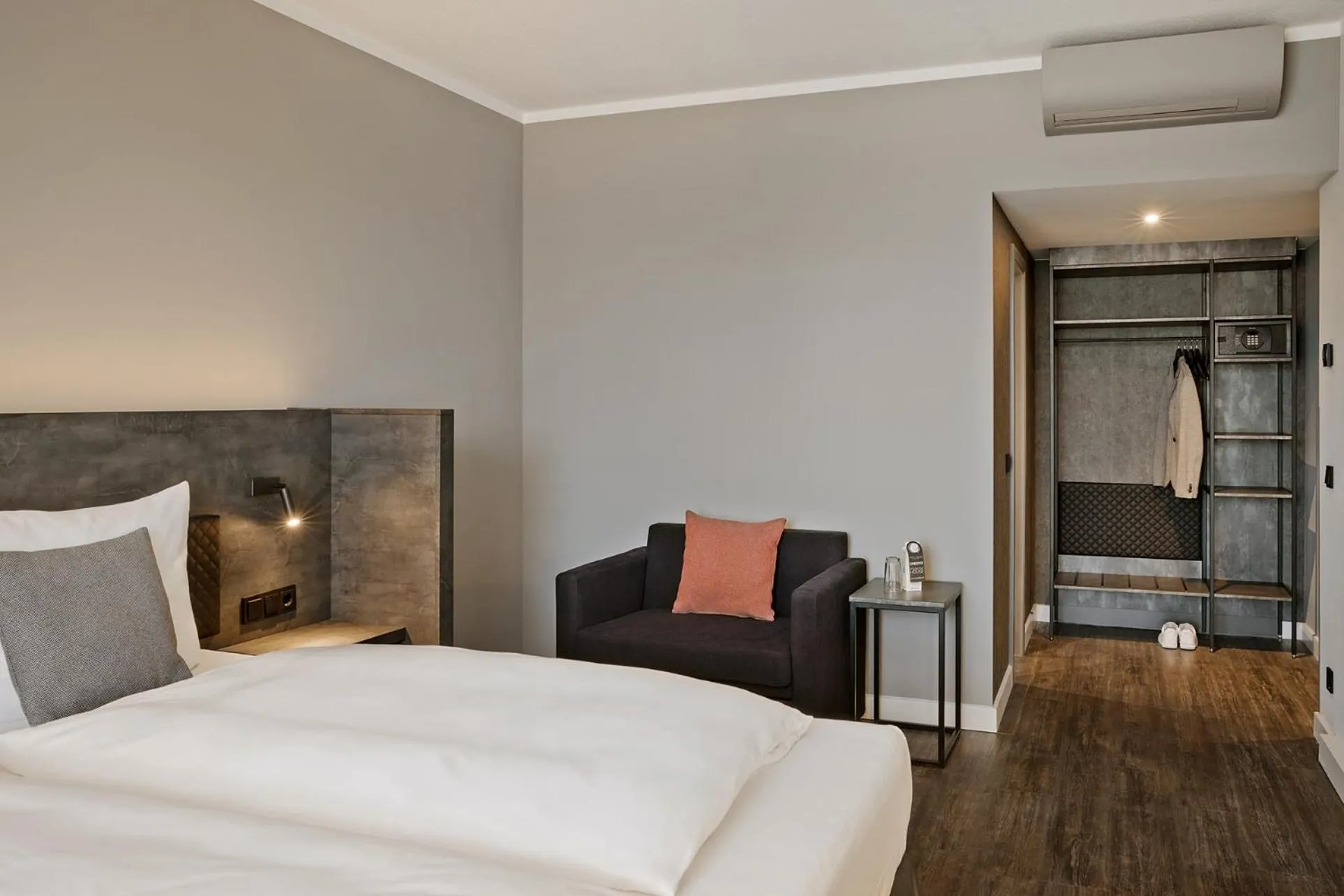 Bed in THE SCOTTY Hotel Hamburg