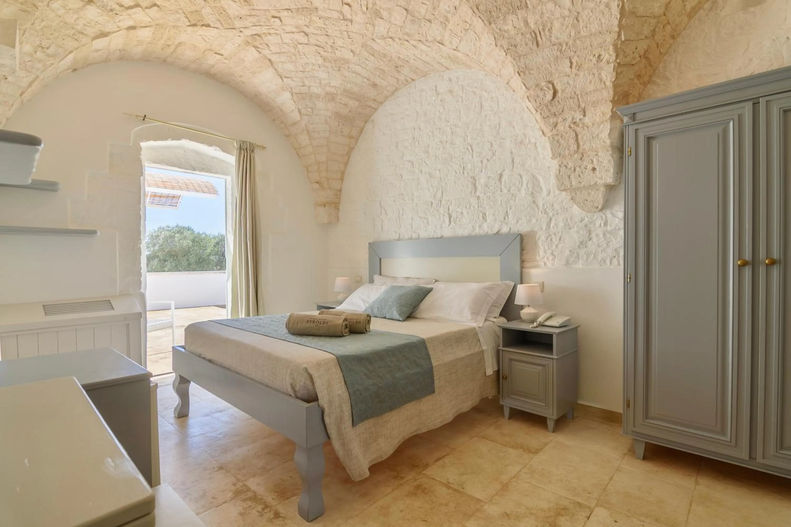 Bed in Masseria Ayroldi