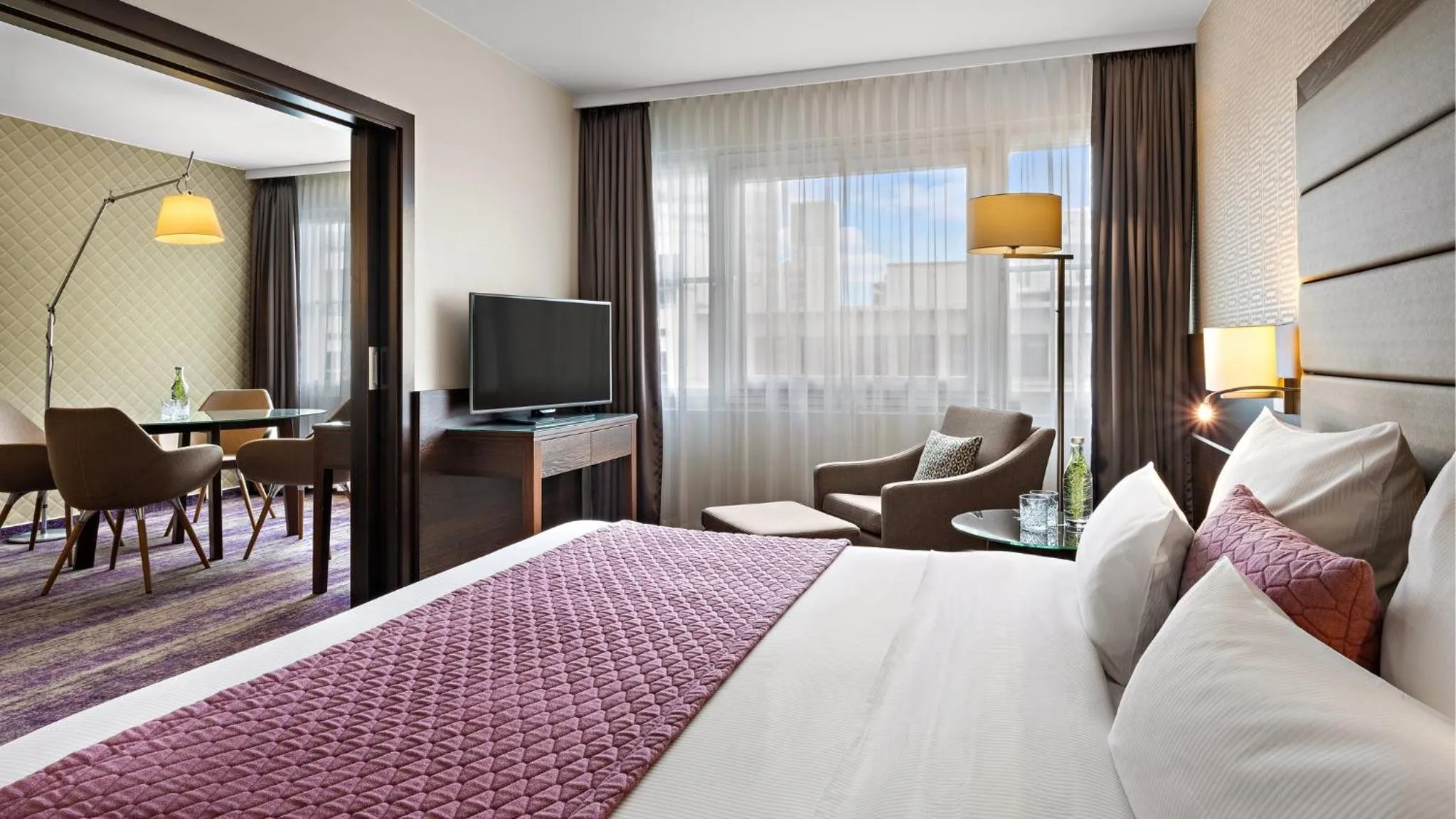 Photo of the whole room, Bed in Crowne Plaza Berlin City Centre Ku'damm by IHG