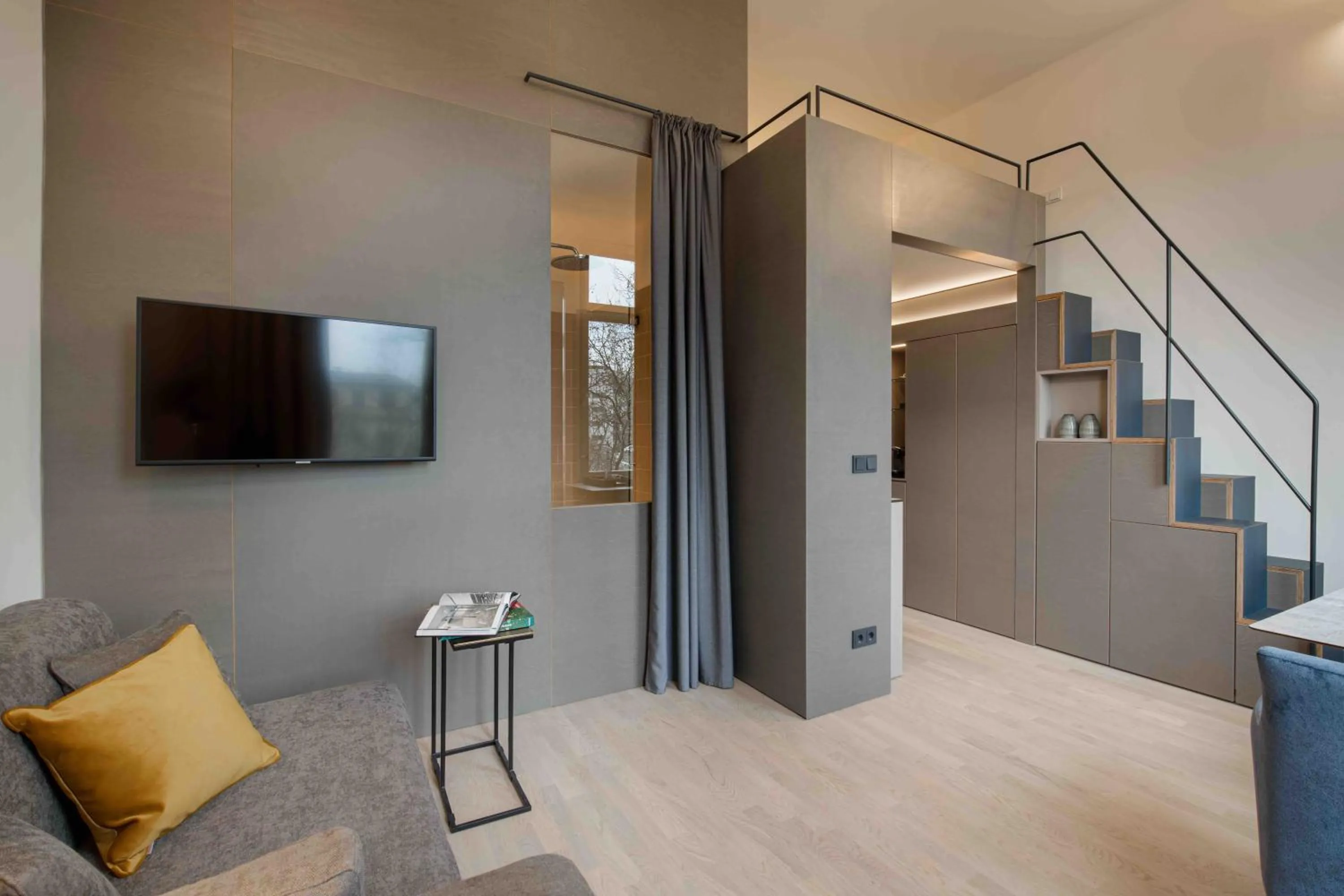 TV and multimedia in OBERDECK Studio Apartments - Adults only