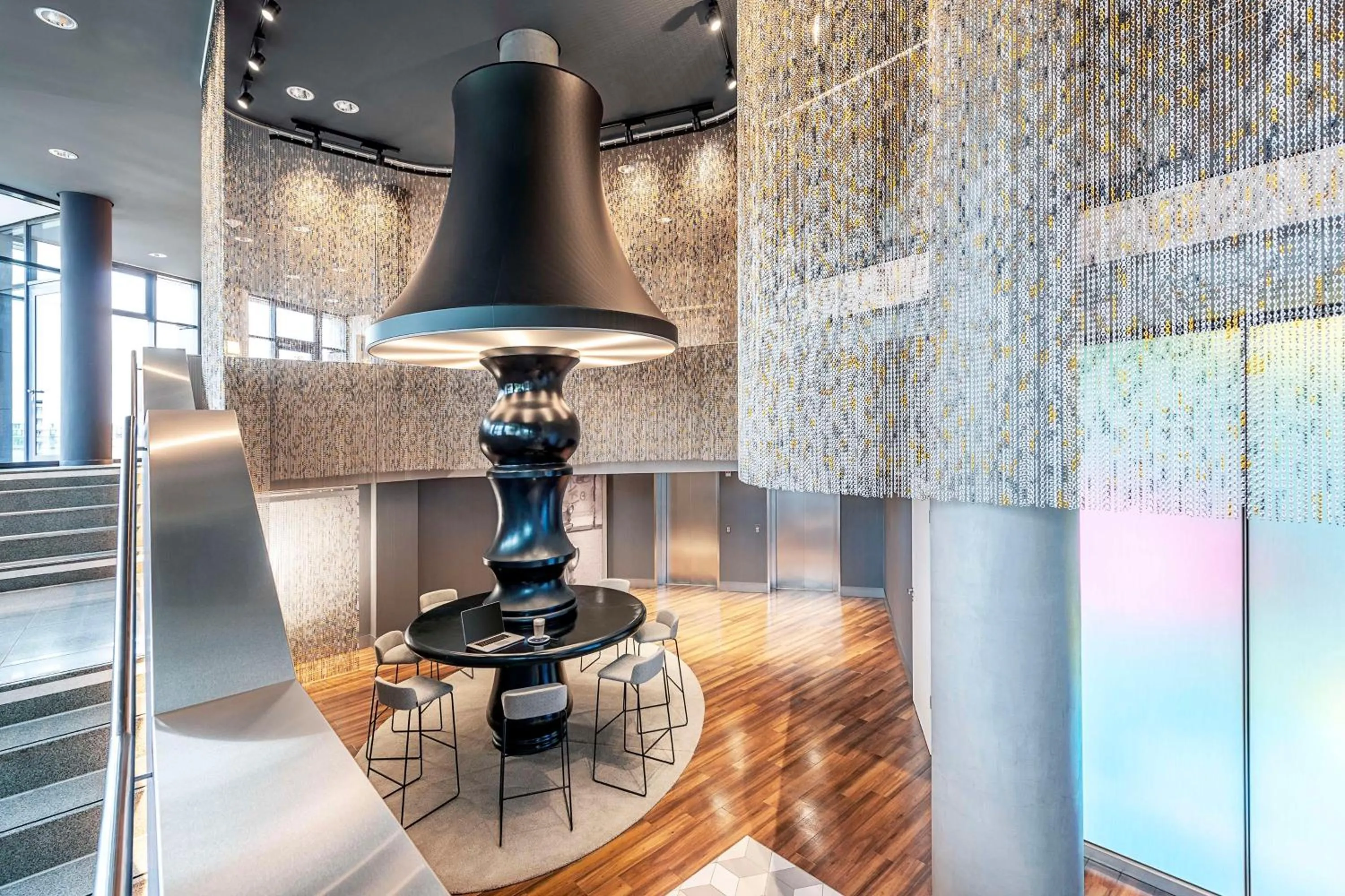 Lobby or reception in NH Berlin Alexanderplatz