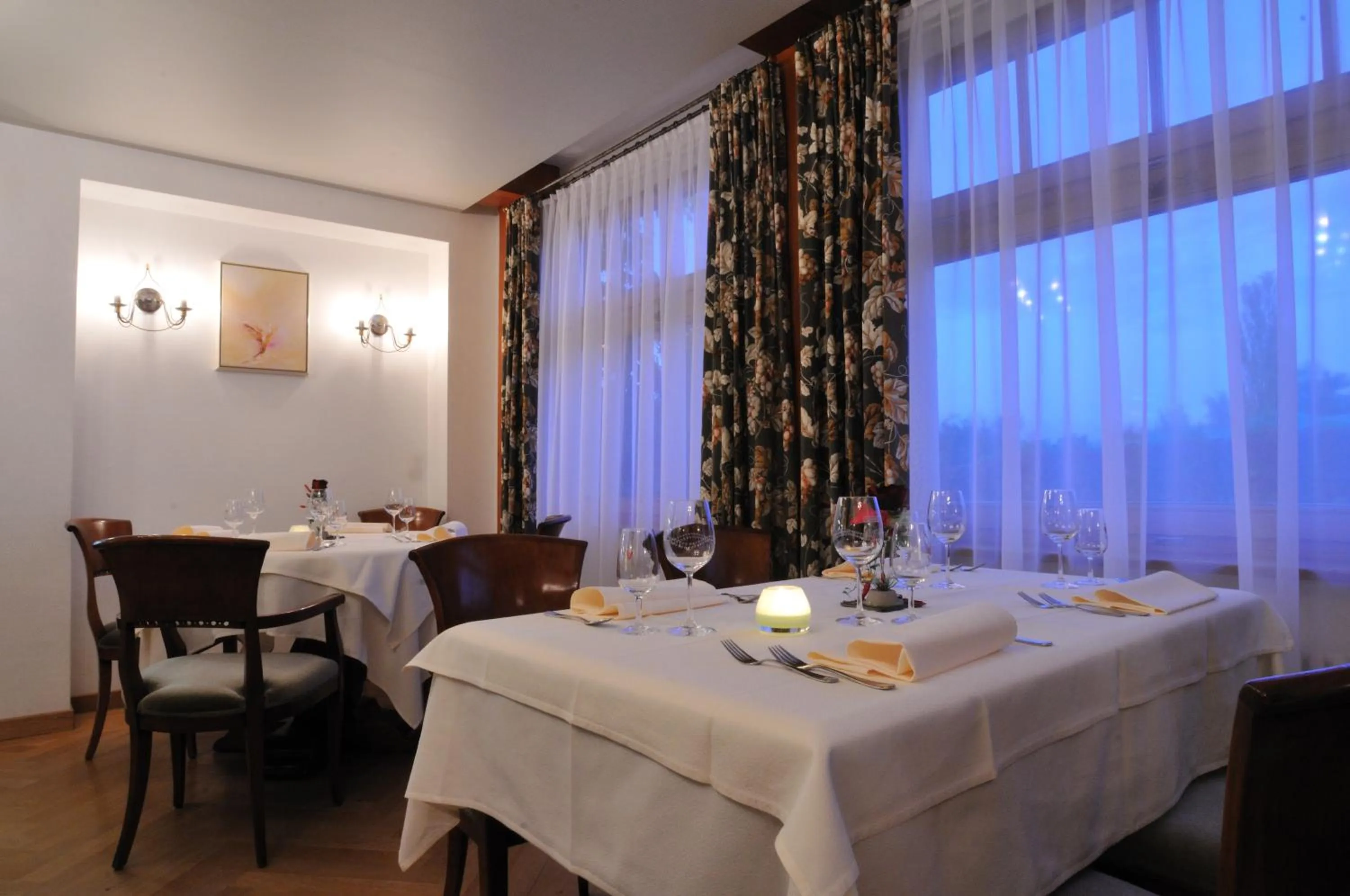 Restaurant/places to eat in Hôtel Restaurant Cave Bel-Air