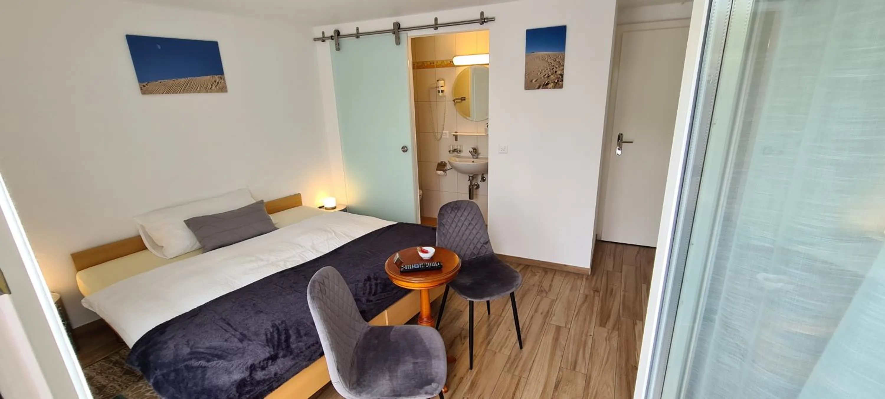 Bed in Hôtel Restaurant Cave Bel-Air