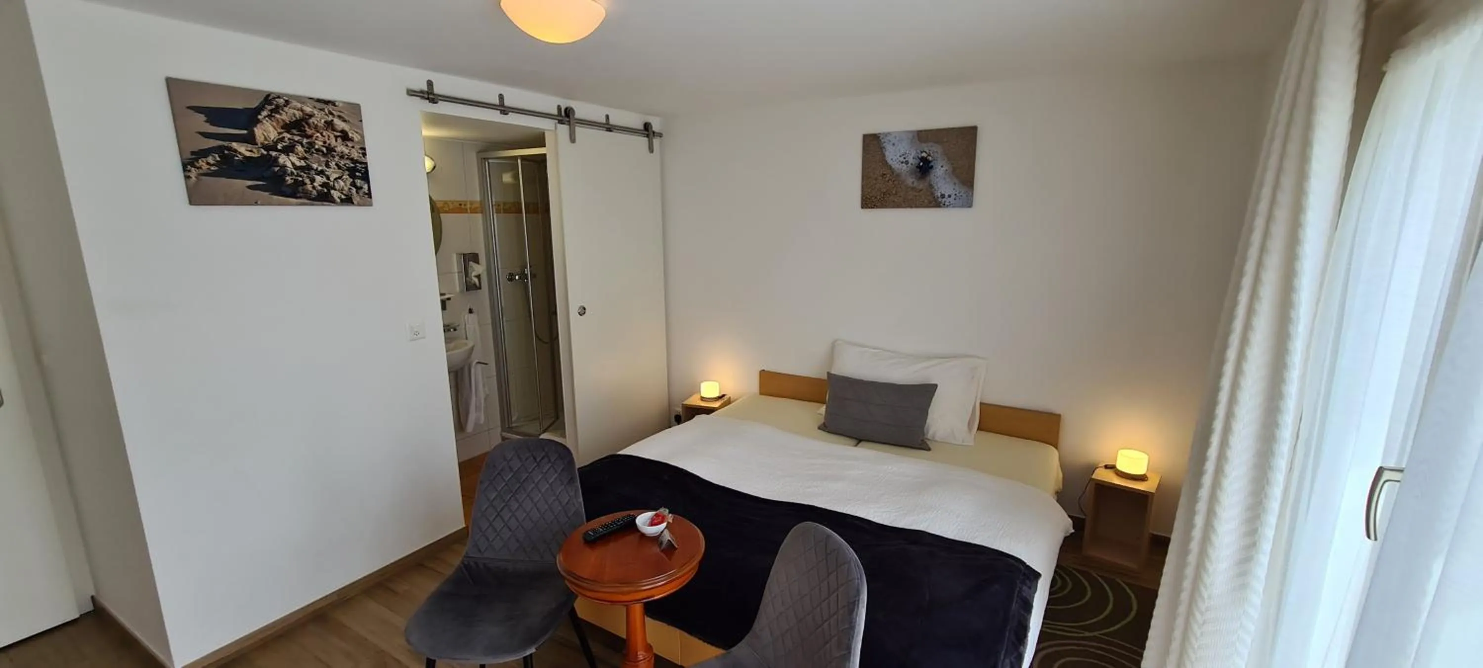 Bed in Hôtel Restaurant Cave Bel-Air