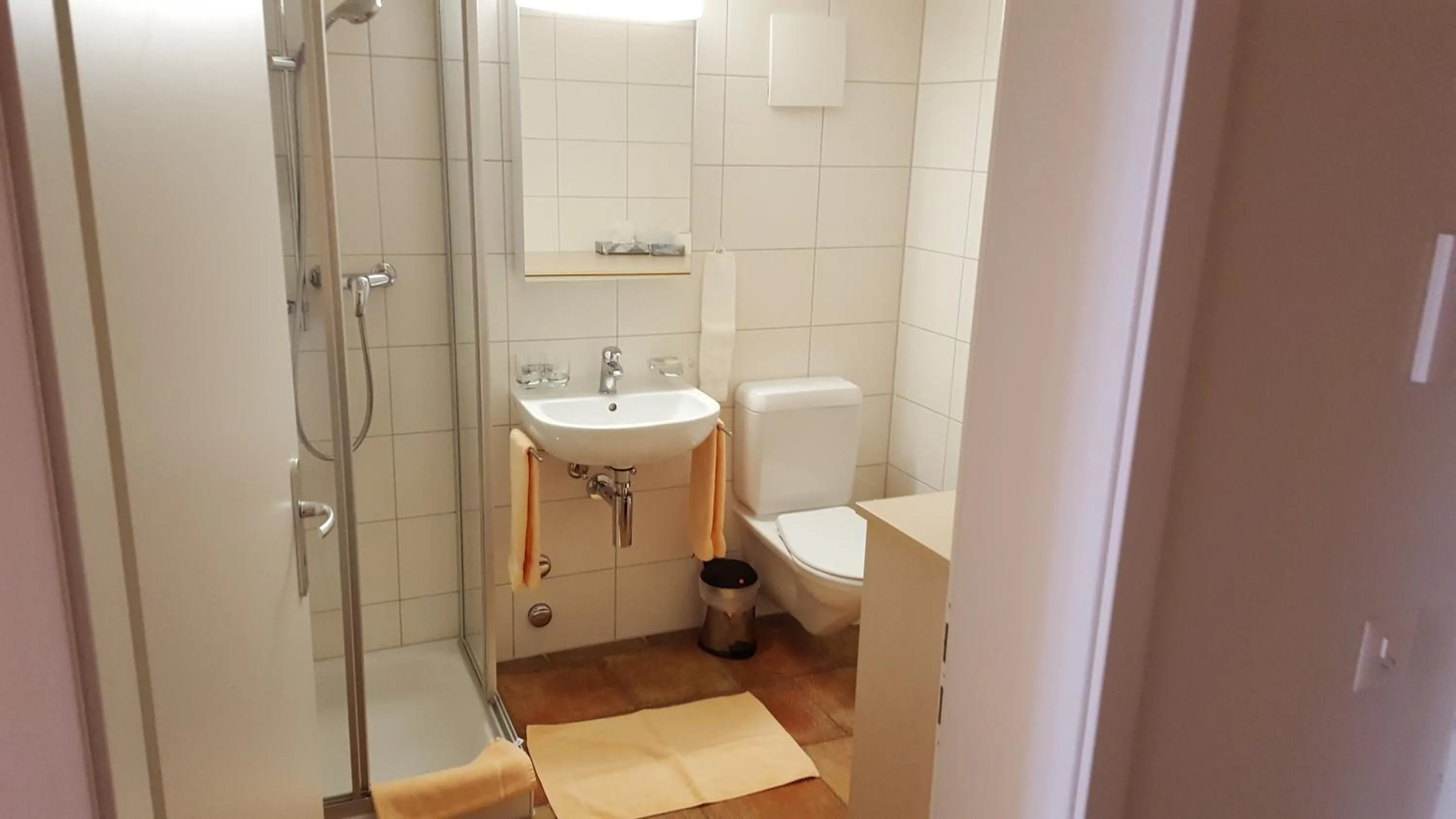 Bathroom in Hôtel Restaurant Cave Bel-Air