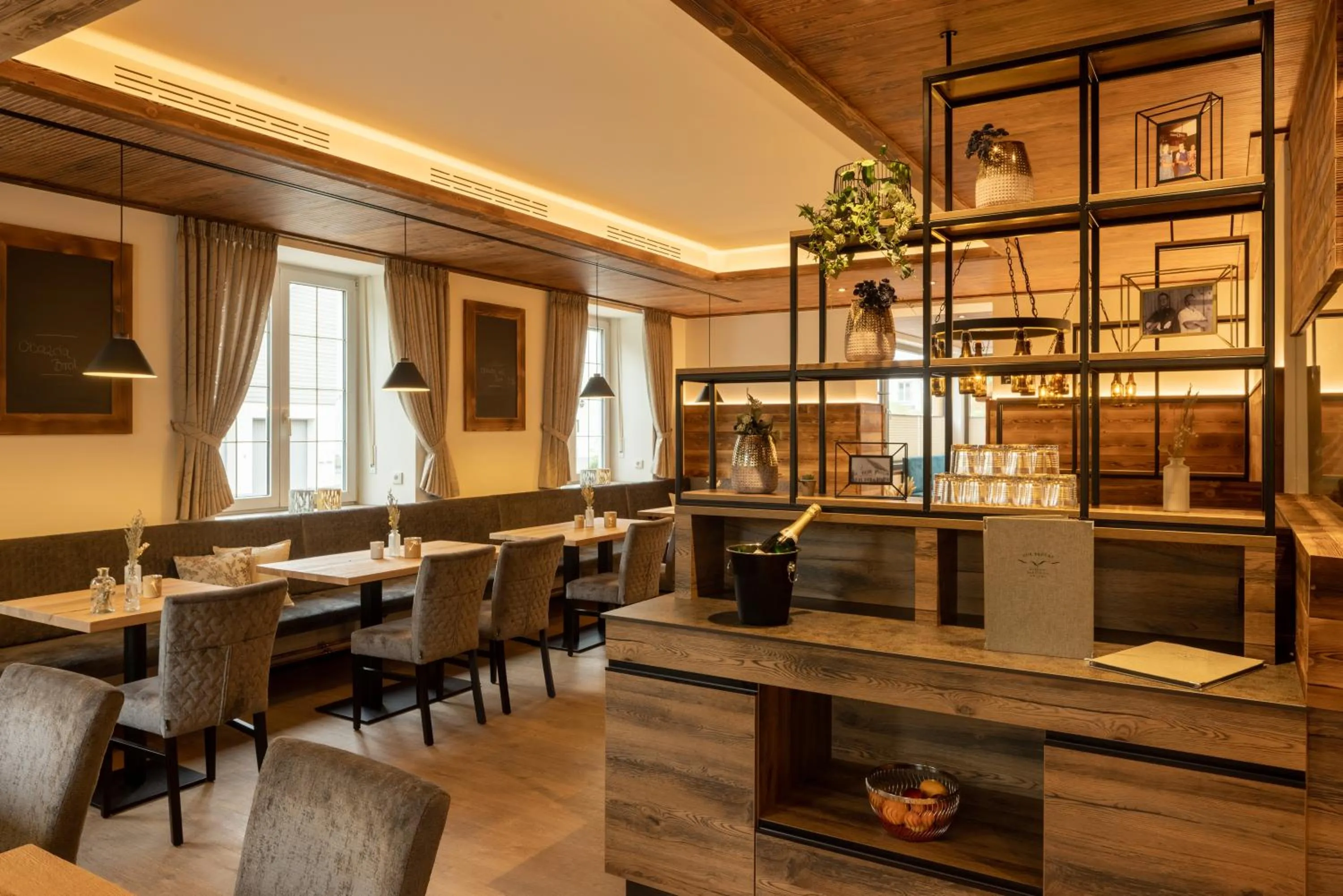 Restaurant/places to eat in Gasthof zur Brücke