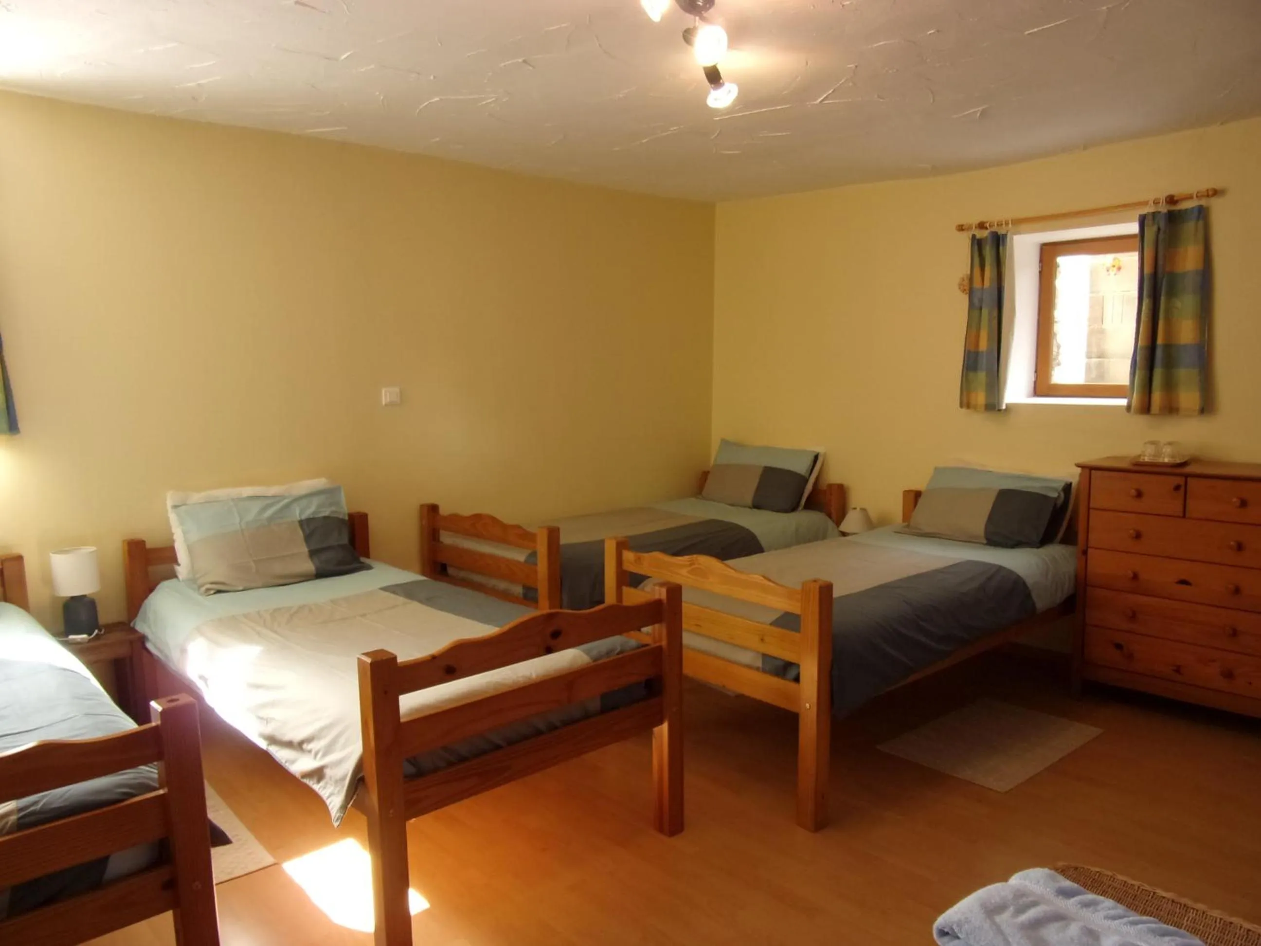 Photo of the whole room, Bed in Chambres d'Hôtes La Chouette