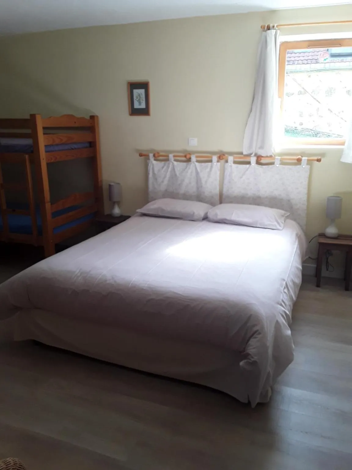 Bed in Chambres d'Hôtes La Chouette